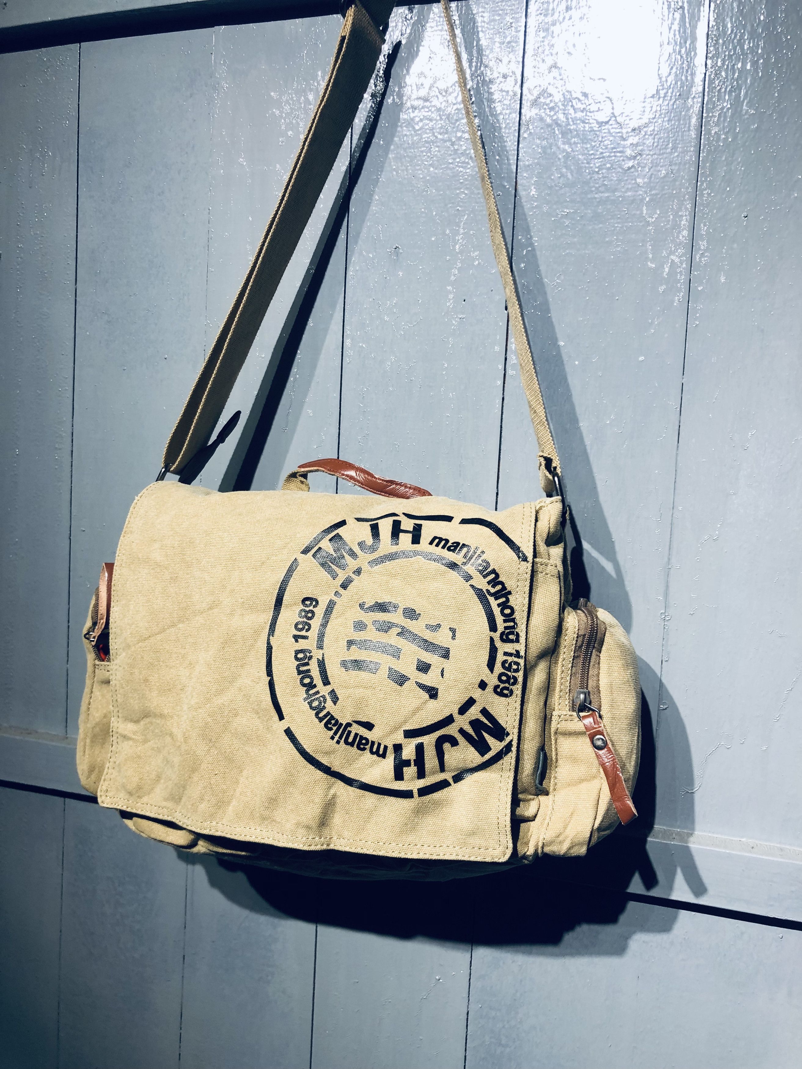 Japanese Brand Japanese Khaki Messenger Bag Size ONE SIZE - 2 Thumbnail