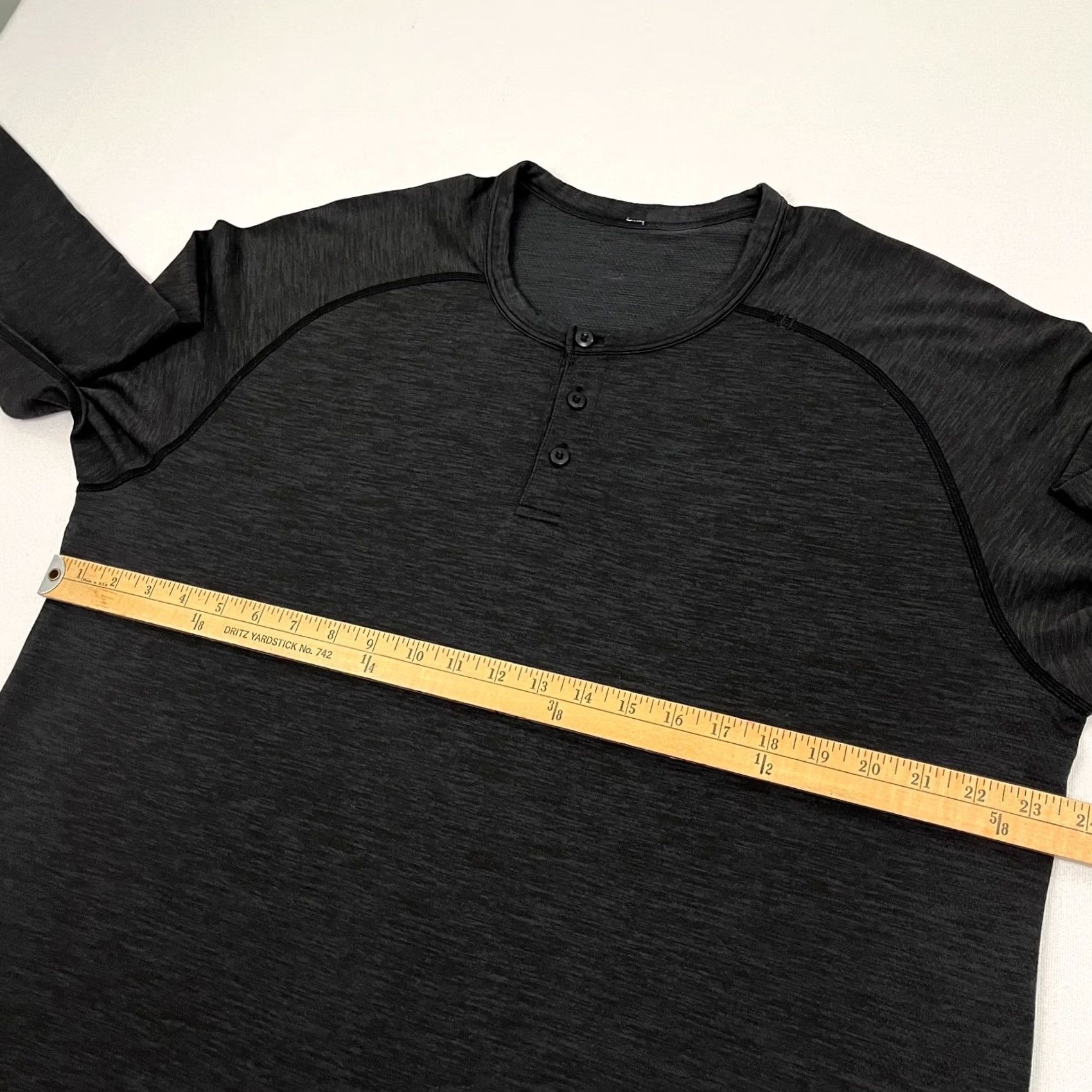 Lululemon Lululemon Metal Vent Tech Shirt Men 2XL Gray Active Long Sleeve Henley Smart Athletic Performance Vent Tech Shirt Mens 2Xl Gray Size US XXL / EU 58 / 5 - 5 Thumbnail