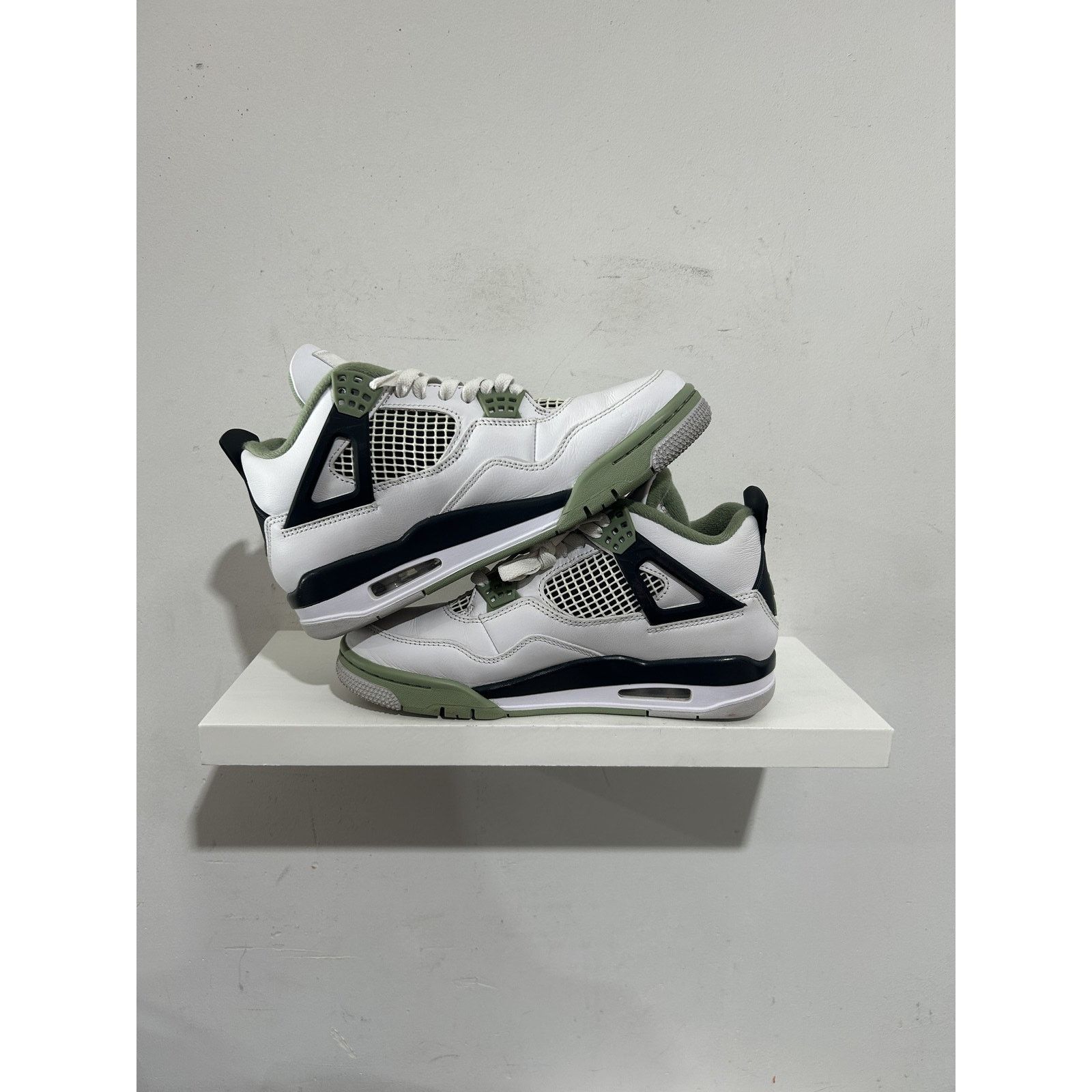 Jordan Brand JORDAN 4 SEAFOAM SIZE 8W (6.5M) PREOWNED Size US 8 / IT 38 - 2 Thumbnail