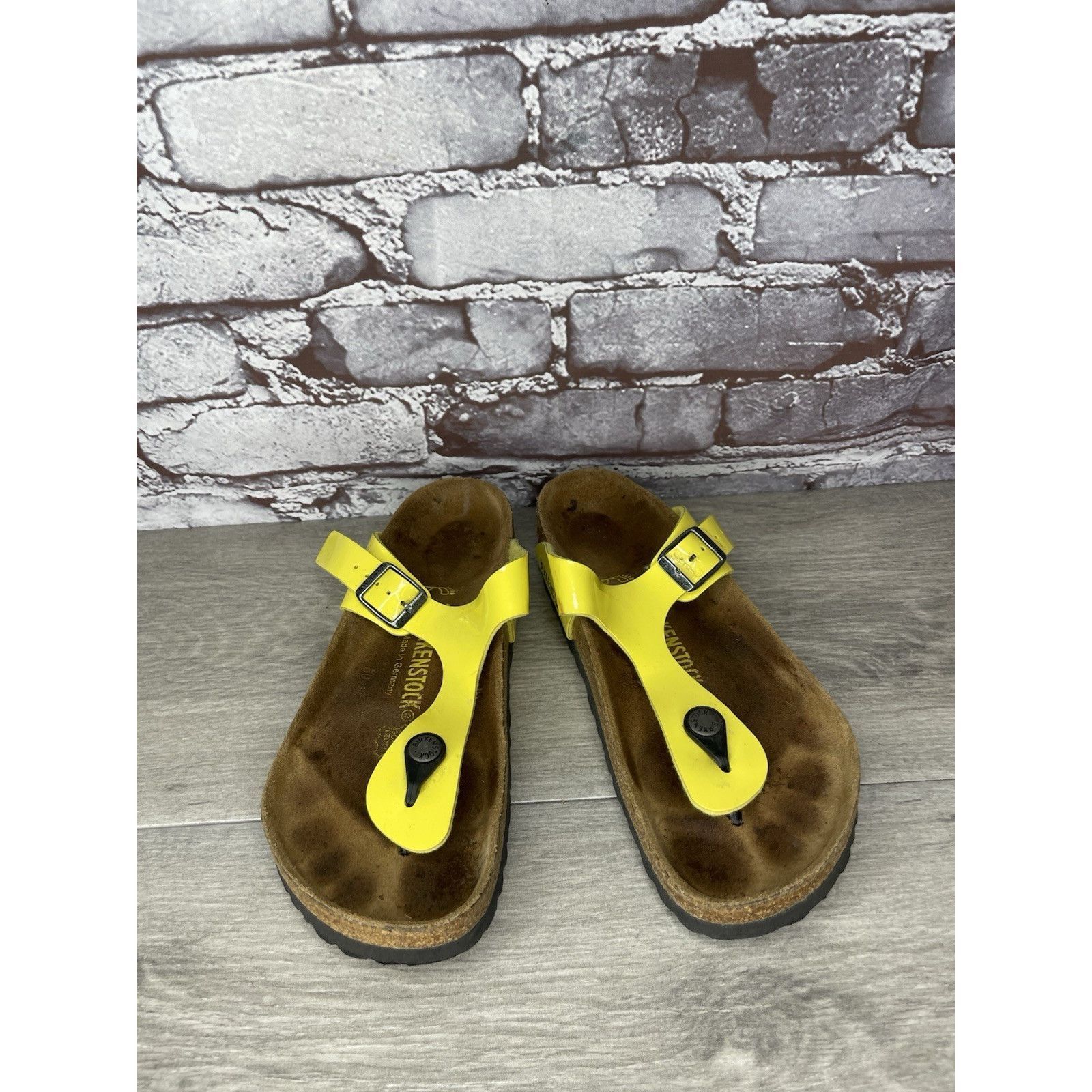 Birkenstock Birkenstock Gizeh Yellow Patent Leather Cork Slide Sandals W Size US 6.5 / IT 36.5 - 15 Thumbnail