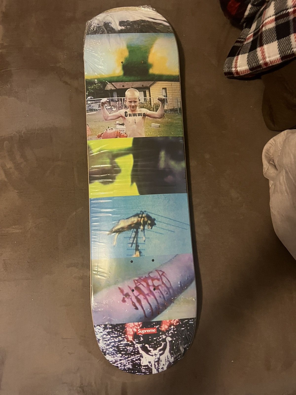 Supreme SUPREME GUMMO “YARD” SKATEBOARD DECK SS23 | Grailed