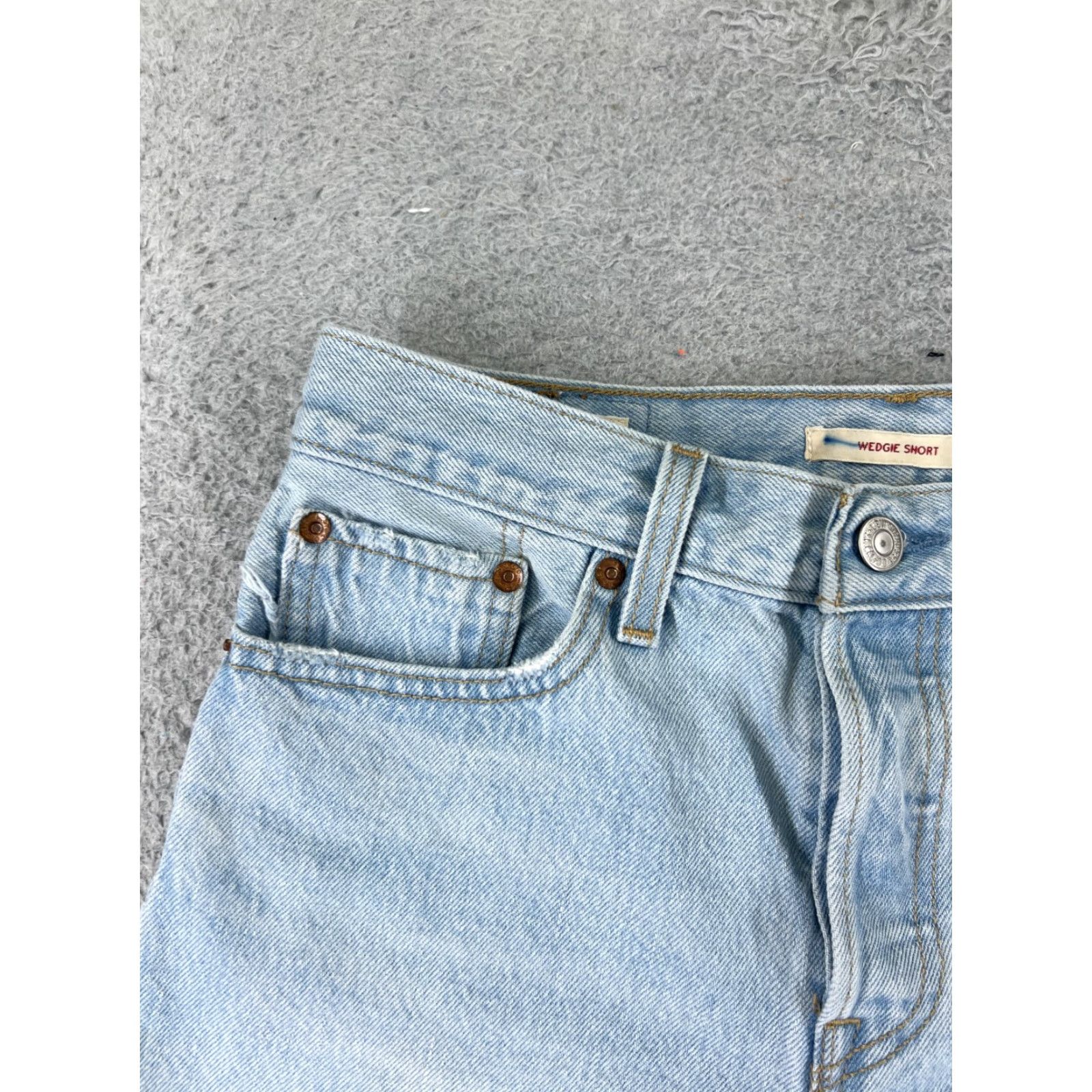 Levi's VINTAGE Levi's Shorts Womens 27 Cotton Denim Cutoff Light Wash 90s Casual Girls Size 27" / US 4 / IT 40 - 4 Thumbnail