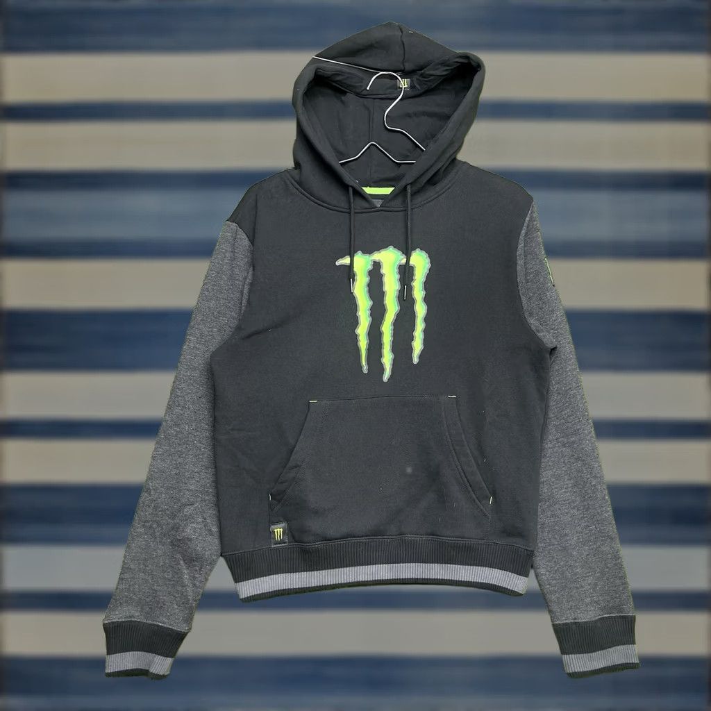 Vintage VINTAGE Monster Energy Hoodie Mens M Black 2000s Grunge Logo Pockets Hooded Zip Regular Fit Sweatshirt Size US M / EU 48-50 / 2 - 1 Thumbnail
