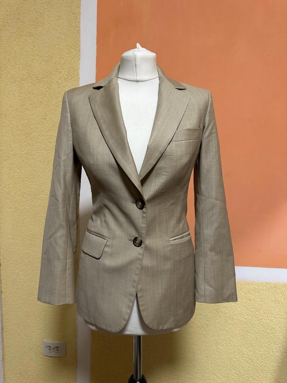 Loro Piana Loro Piana Blazer Women Beige Lana Sz 38 IT Size XS / US 0-2 / IT 36-38 - 1 Thumbnail