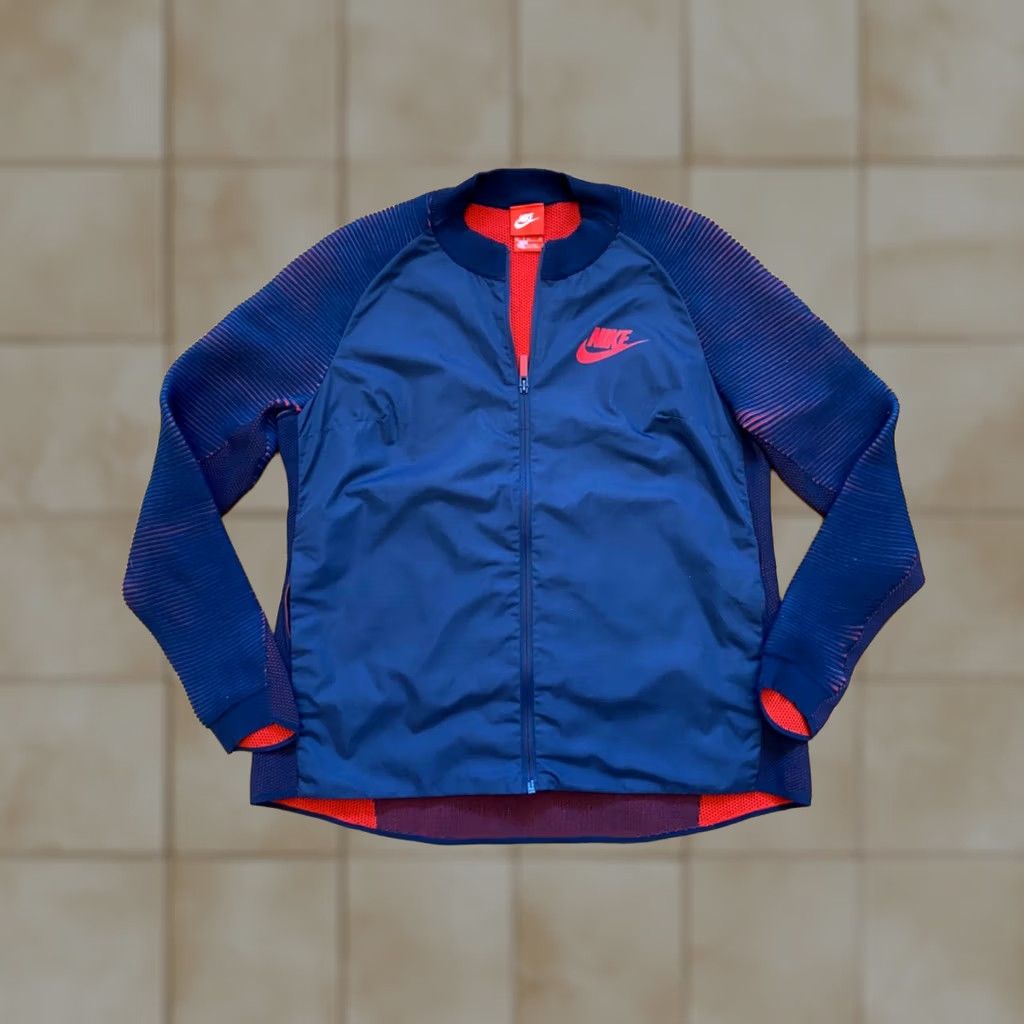 Nike VINTAGE Nike Women's Jacket Track USA Blue Red White Athletic Size M Full Zip Men/Women? Size M / US 6-8 / IT 42-44 - 1 Thumbnail