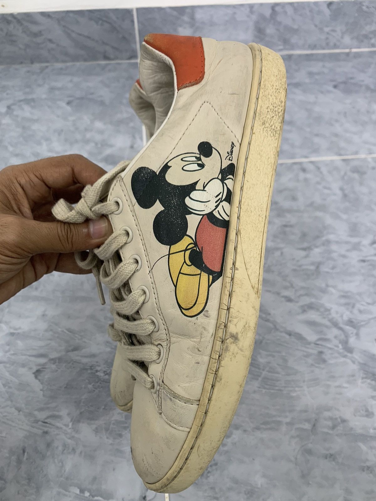 Disney × Gucci × Mickey Mouse Gucci x Disney Mickey Mouse Shoes/Sneakers Size US 7 / IT 37 - 15 Thumbnail