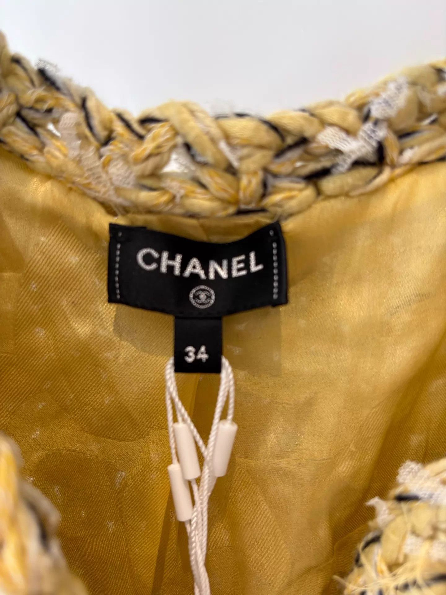 Chanel Chanel 22 SS Chicken Yellow Knit 5-Sleeve Cardi 34 Size XS / US 0-2 / IT 36-38 - 2 Thumbnail