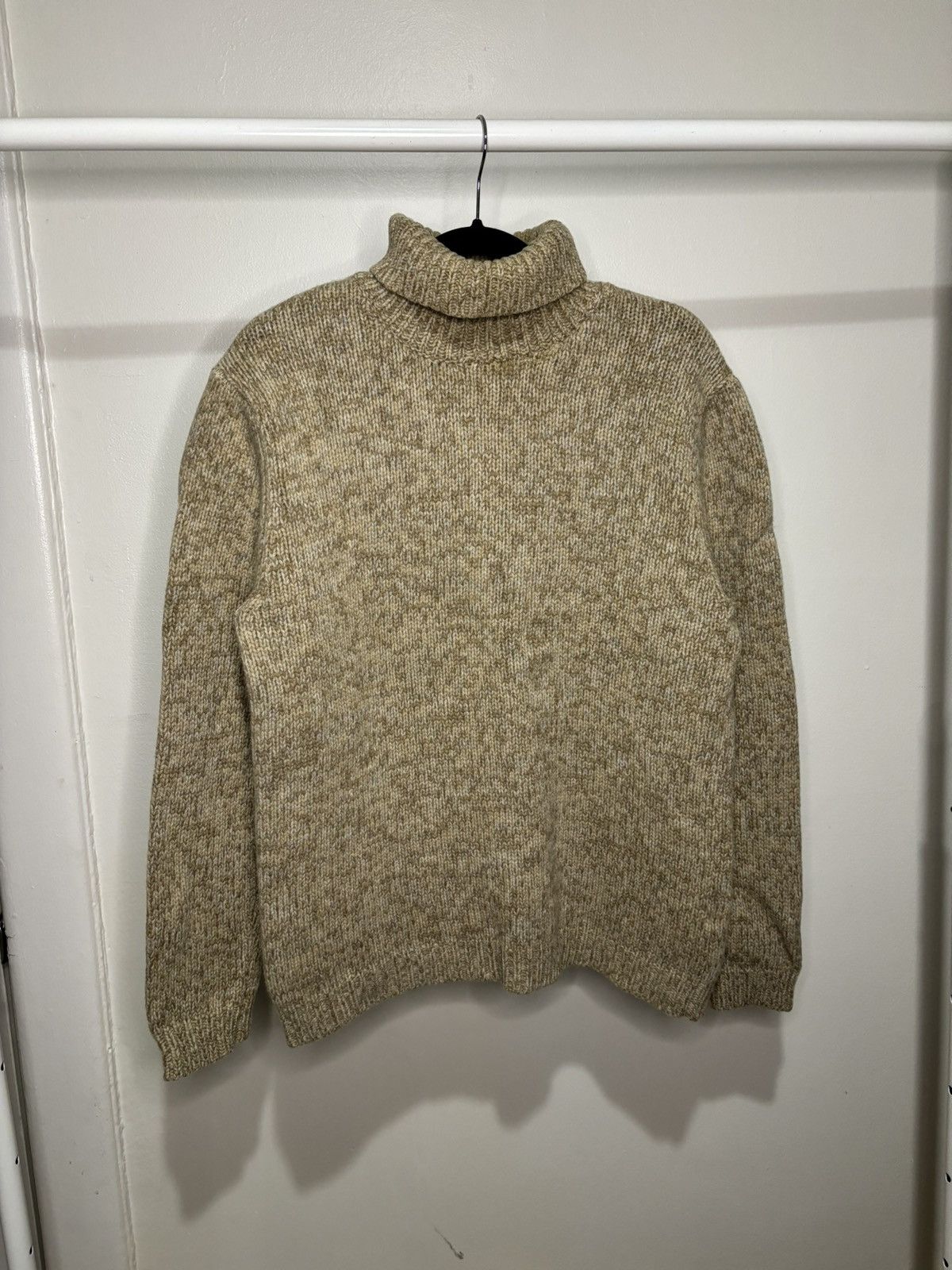 DKNY × Vintage Vintage 1990s Chunky Beige Knit Turtleneck Sweater Size US M / EU 48-50 / 2 - 1 Thumbnail