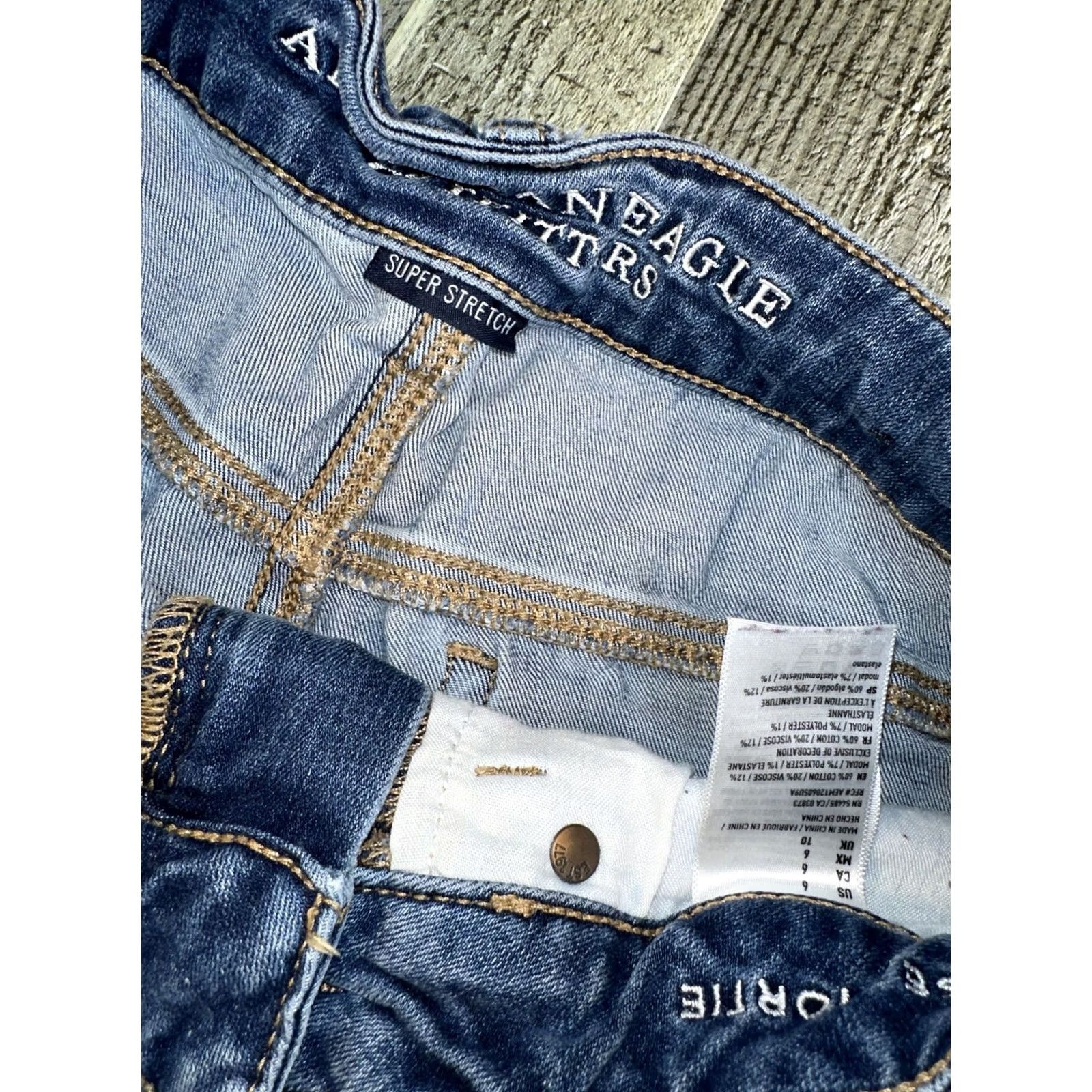 American Eagle Outfitters Womens American Eagle Outfitters Jean Shorts Shorts 6 Blue Pockets Womens Jean Shorts 6 Blue American Eagle Outfitters Jeans Shorts Size 28" / US 6 / IT 42 - 2 Thumbnail
