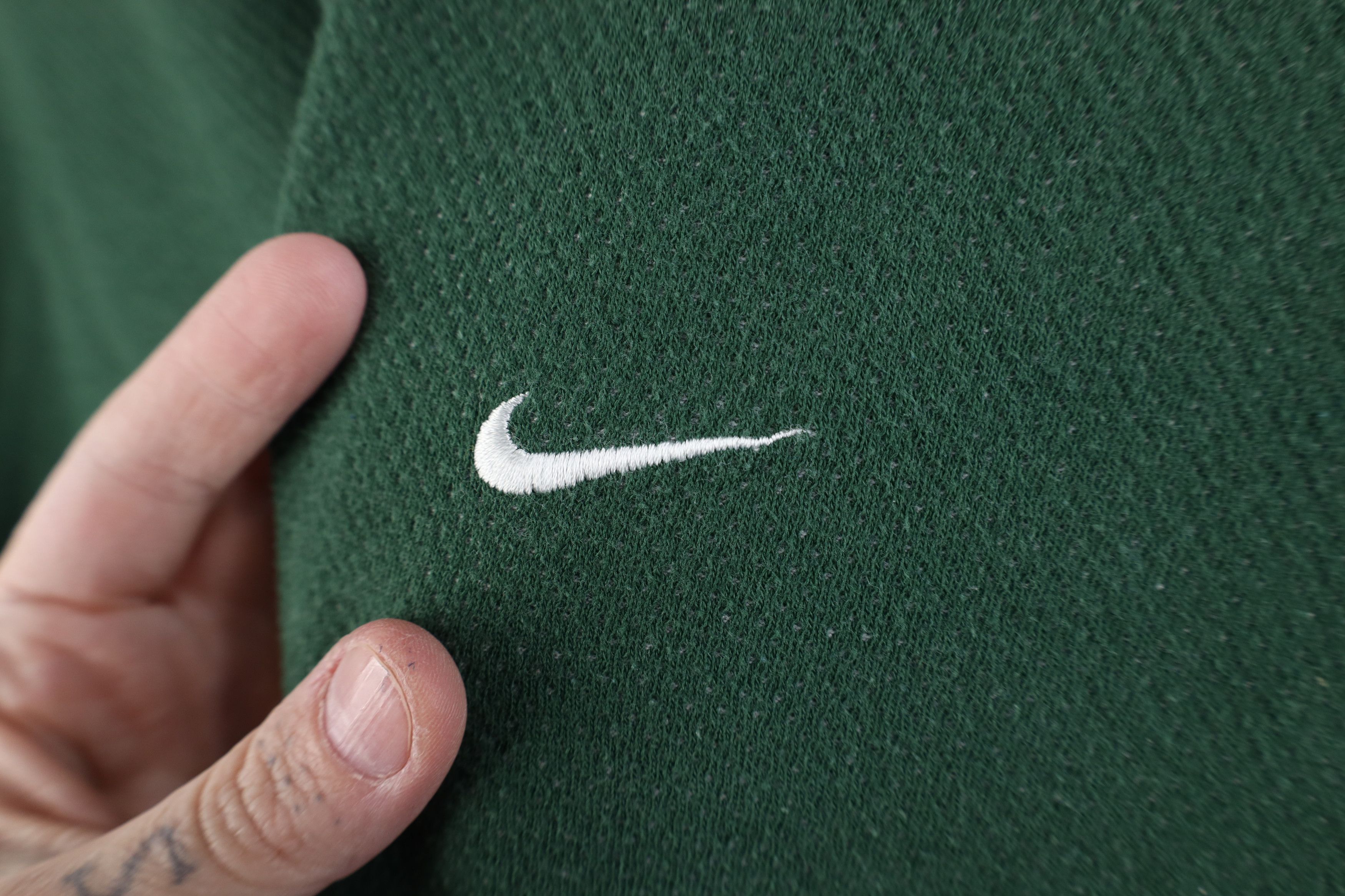 Nike Vintage Nike Scott Mini Swoosh Jersey Knit T-Shirt Green Size US L / EU 52-54 / 3 - 4 Thumbnail