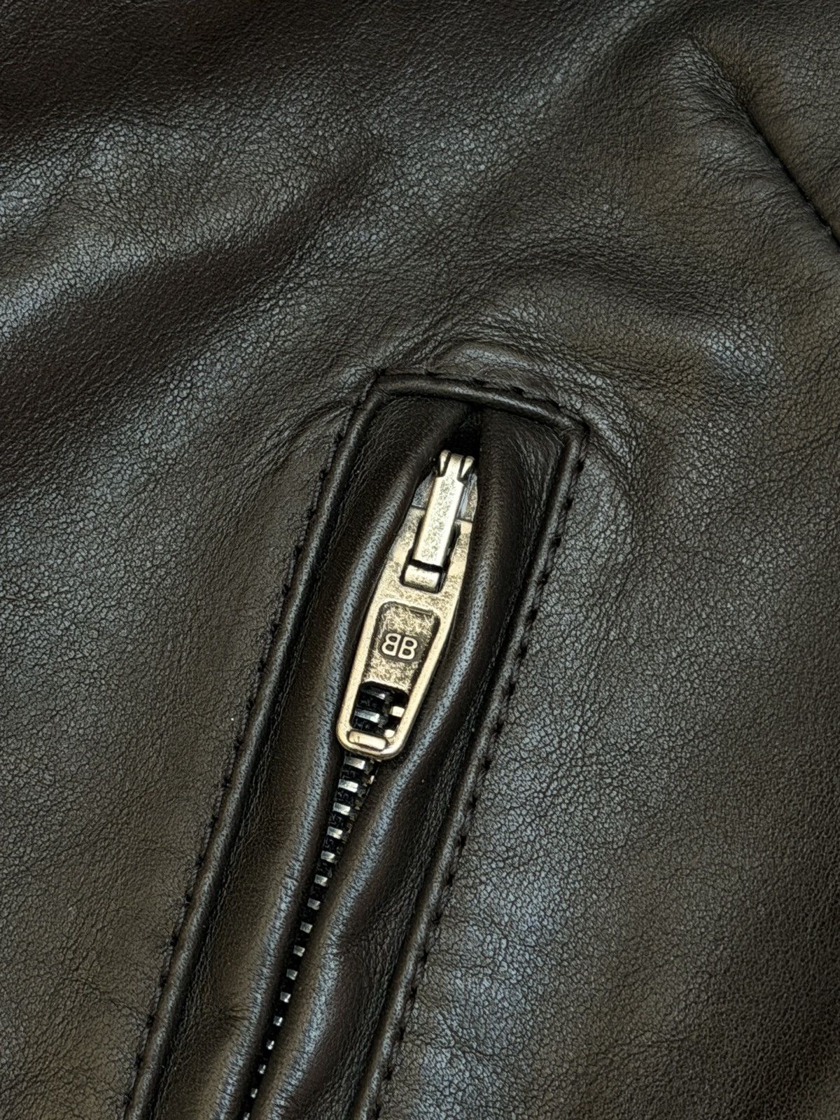 Balenciaga Balenciaga Shrunk Racer Hooded Layer Jacket Black Leather Size US XS / EU 42 / 0 - 9 Thumbnail
