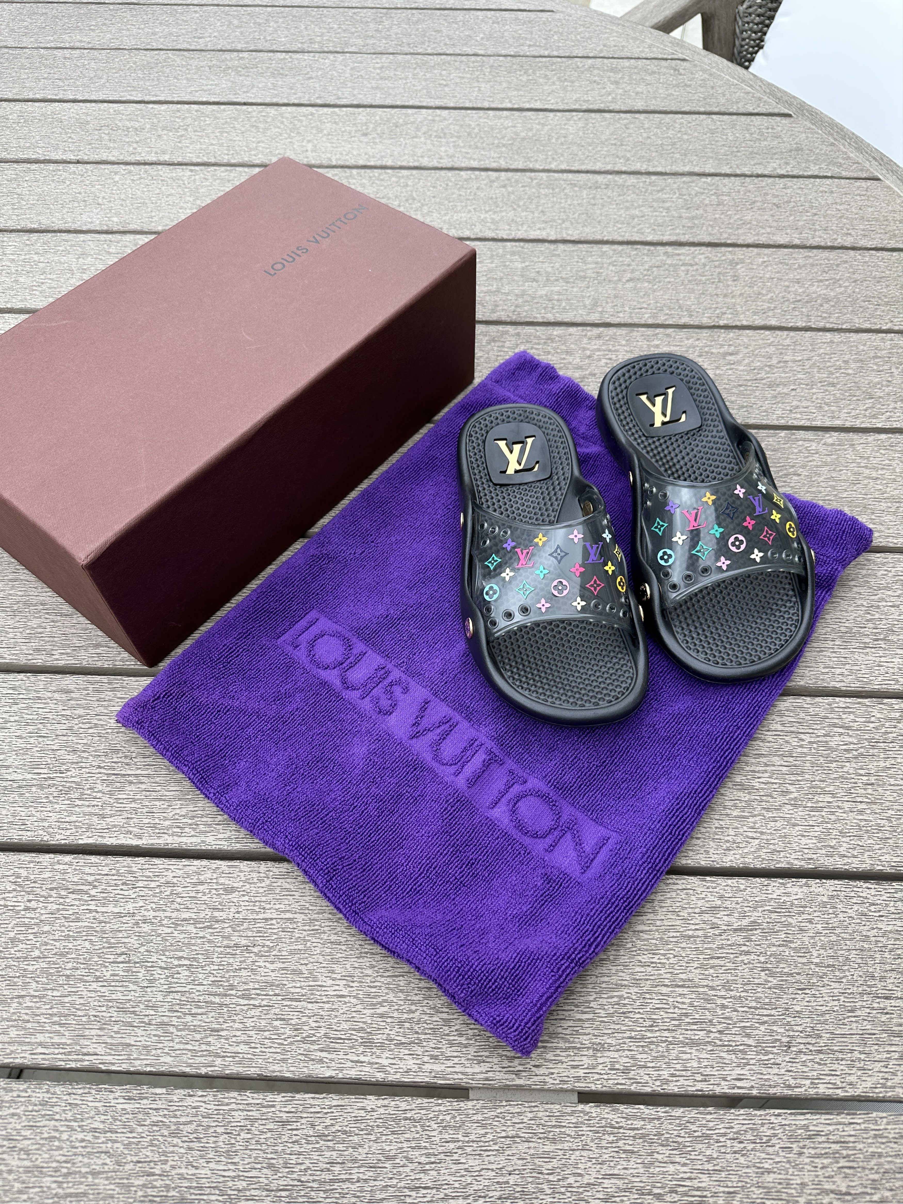 Louis Vuitton × Takashi Murakami Louis Vuitton x Murakami Flip Flops Sandals Shoes Multicolor Size US 5 / IT 35 - 2 Thumbnail