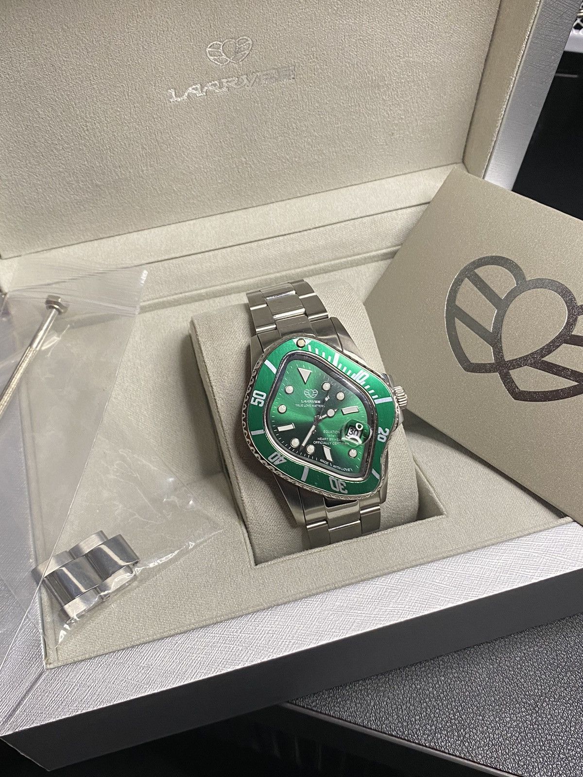 LAARVEE Green bezel Laarvee Size ONE SIZE - 4 Thumbnail