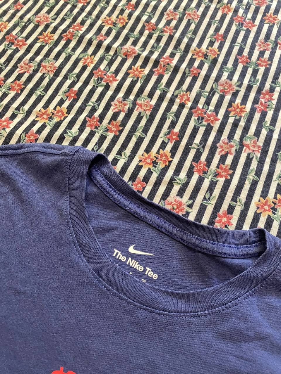 Nike Nike Streetwear T-Shirt Y2K Vintage L.F.C. Size US S / EU 44-46 / 1 - 3 Thumbnail