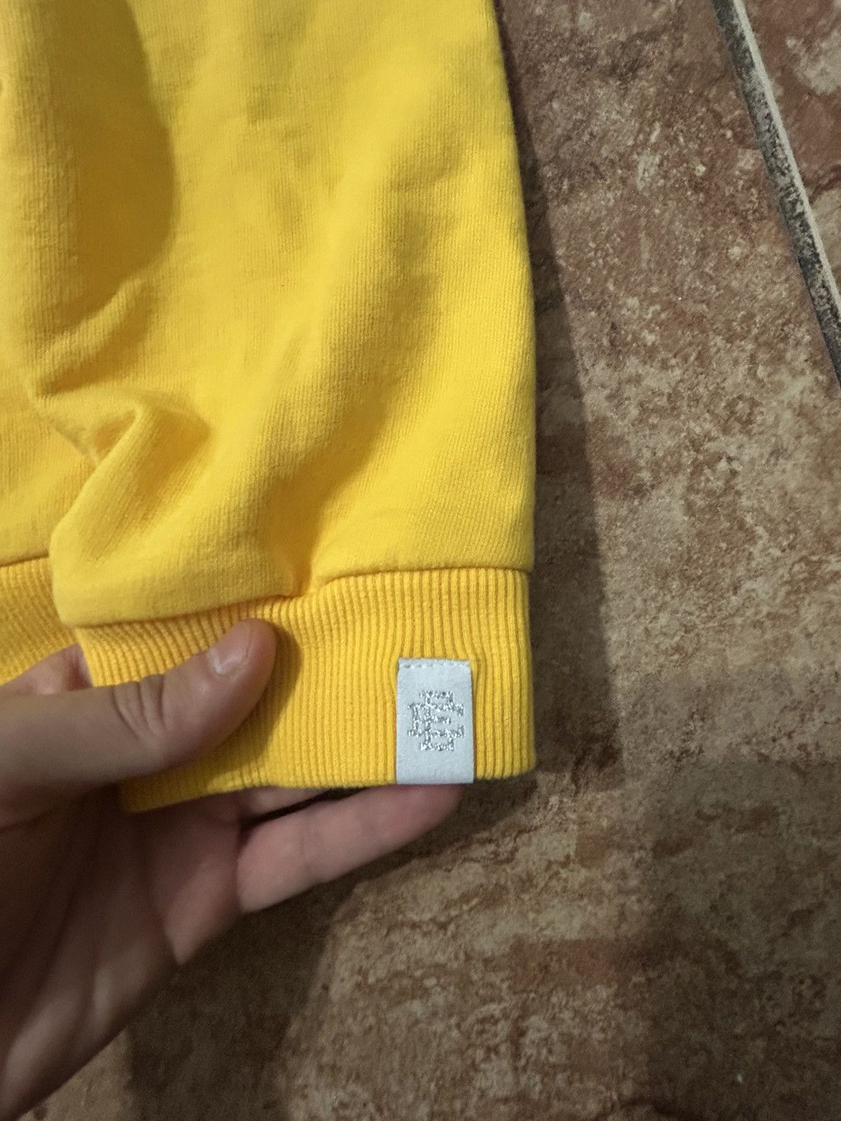 Eric Emanuel Eric emanuel yellow hoodie Brand new Size large Size US L / EU 52-54 / 3 - 4 Thumbnail