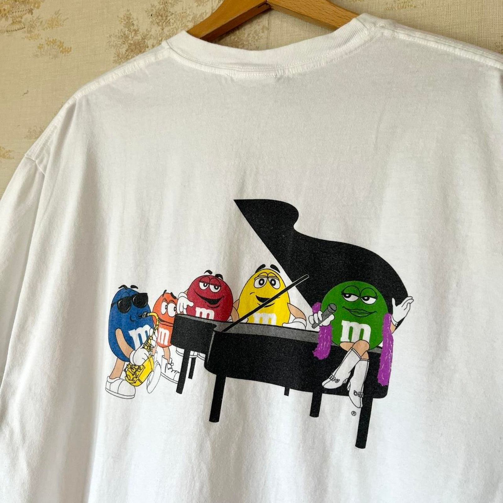 Vintage 90s M&M's Promo T-Shirt | Planet Mars Graphic | Size XL Size US XL / EU 56 / 4 - 1 Thumbnail