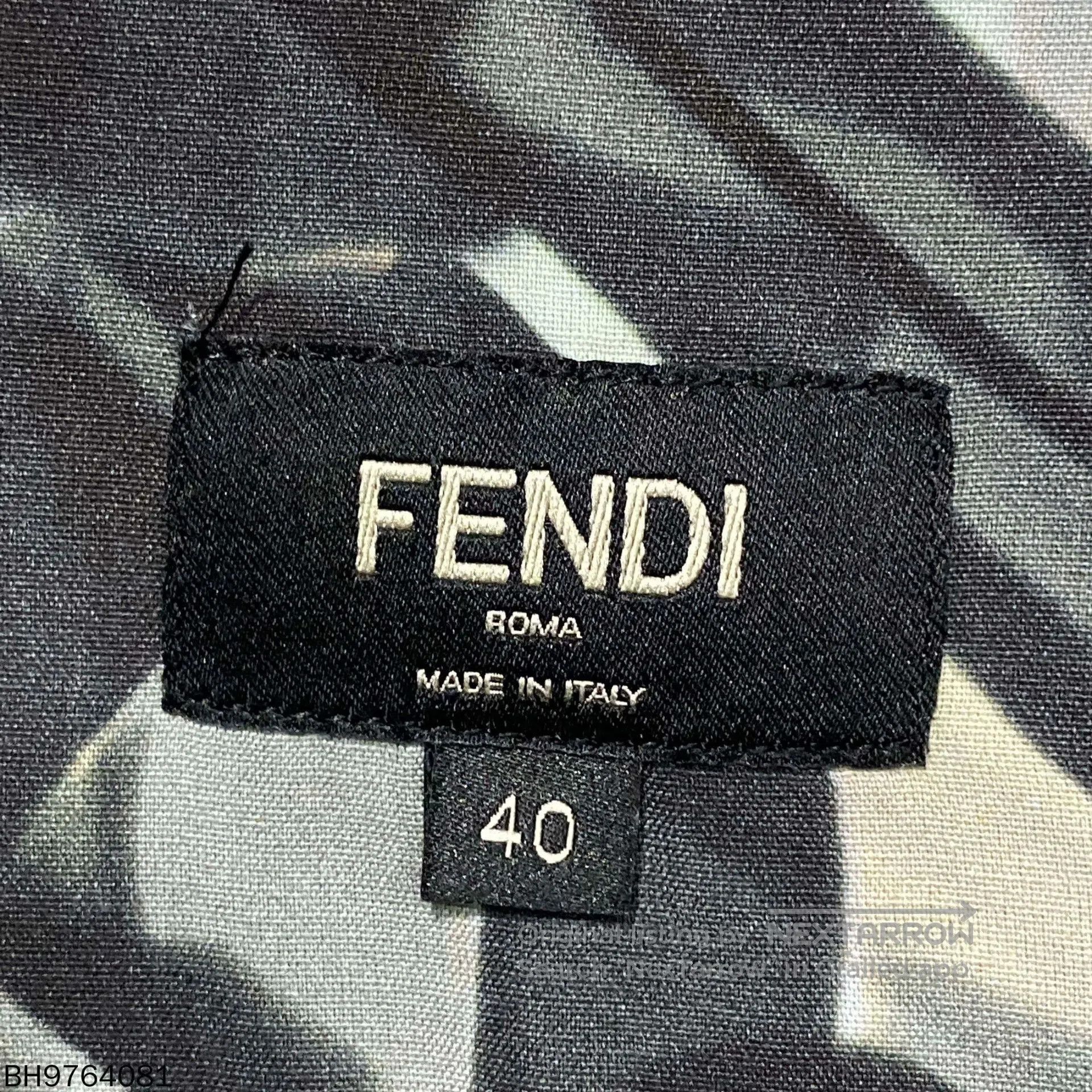 Fendi Fendi Graffiti Silk Short Sleeve Shirt. Size US XXS / EU 40 - 5 Thumbnail