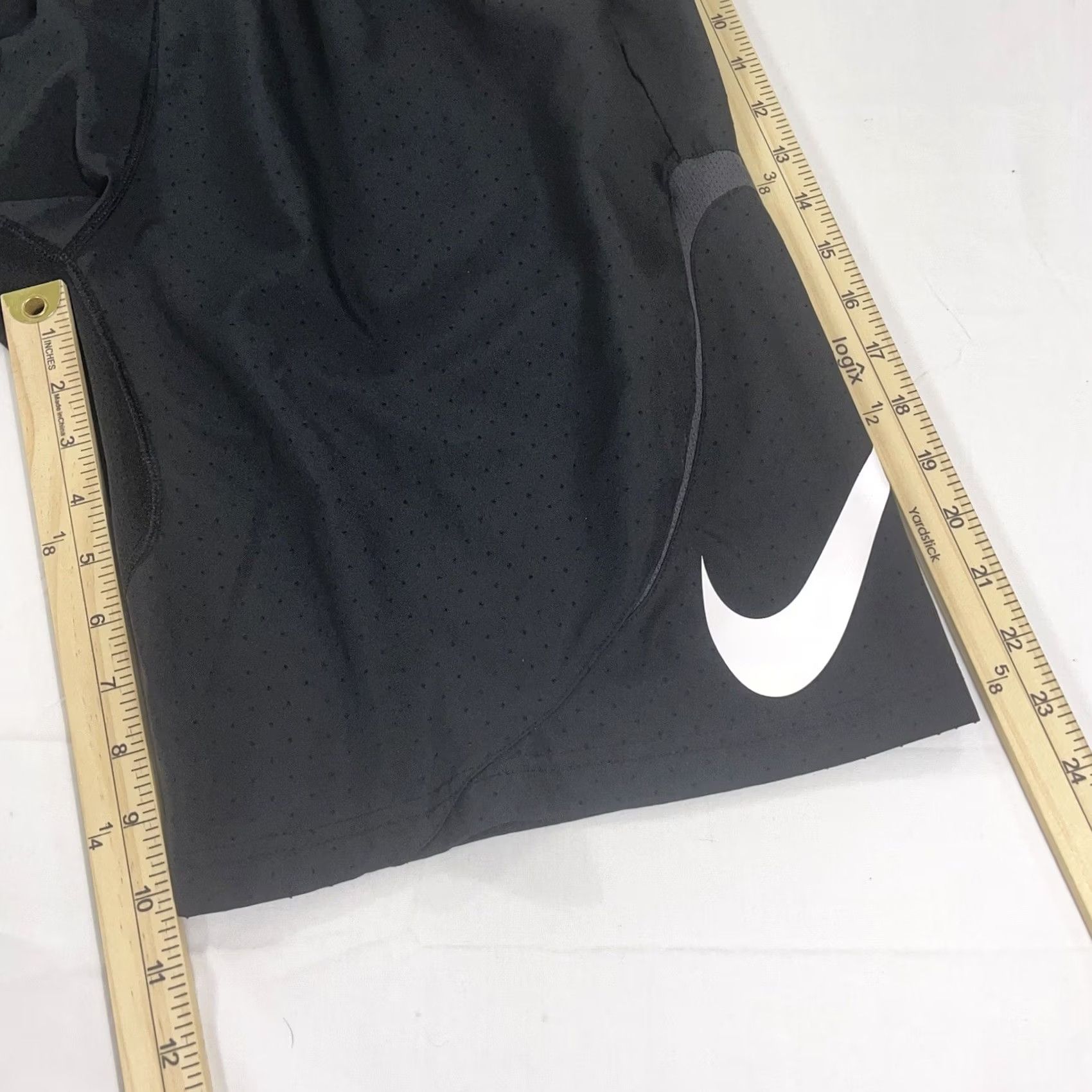 Nike Nike Men's S Untouchable Black White Woven Dri Fit Football Shorts 804339-011 Size US 29 - 3 Thumbnail