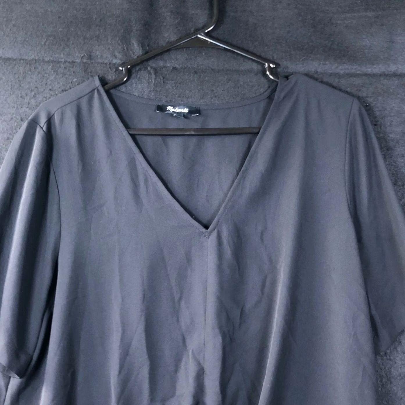 Madewell Madewell Blouse Black V-Neck Short Sleeve Front Tie Sheer Large Womens Shirt Tunic Size L / US 10 / IT 46 - 2 Thumbnail