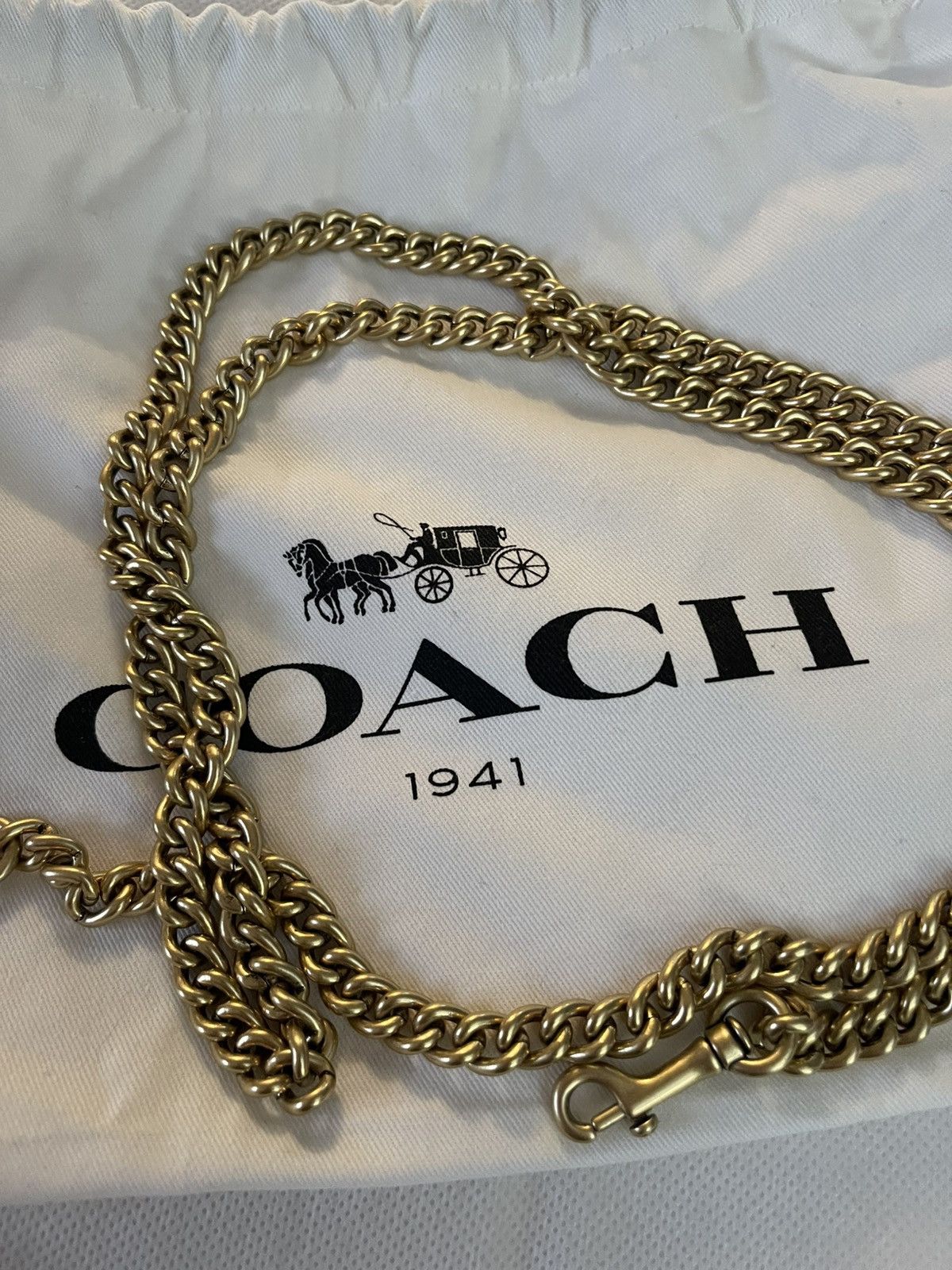 Coach COACH DINKY STRAP NEW GOLD Size ONE SIZE - 1 Thumbnail