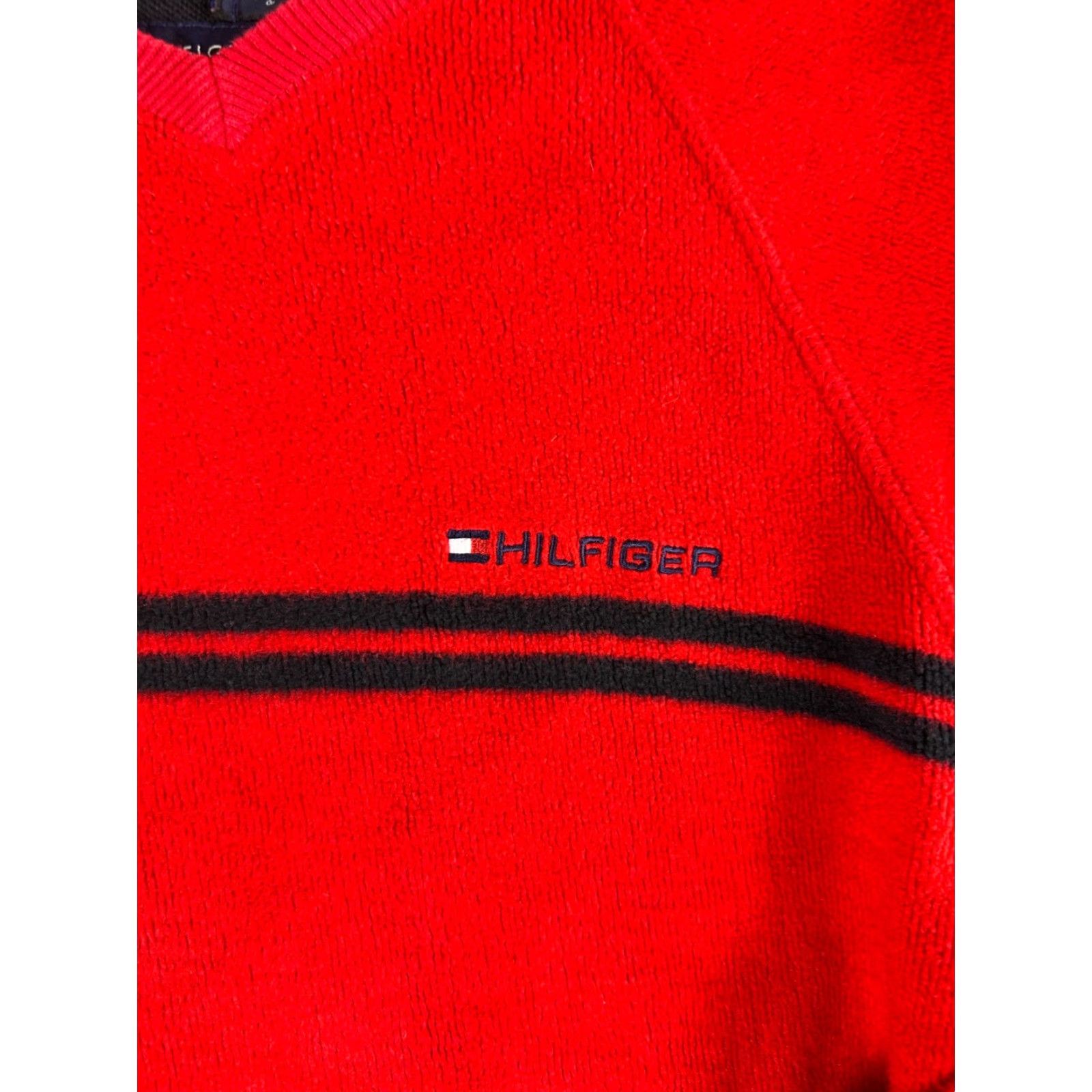 Tommy Hilfiger VINTAGE Tommy Hilfiger Sweater Crew Neck Red Striped Logo Size S Mens Pullover Knits Size US S / EU 44-46 / 1 - 3 Thumbnail