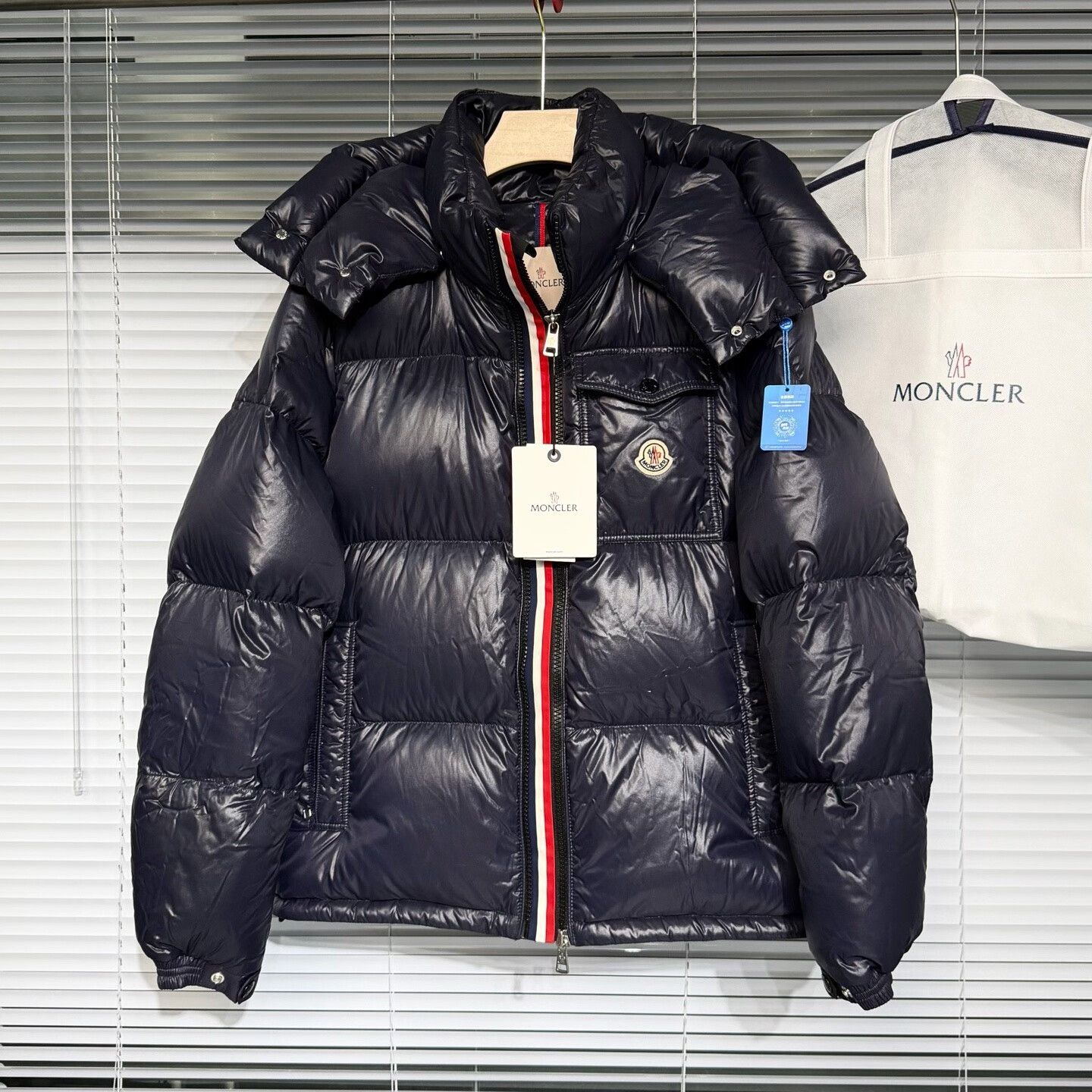 Moncler Moncler Montbeliard Down Jacket with Removable Hood Size US XL / EU 56 / 4 - 1 Thumbnail