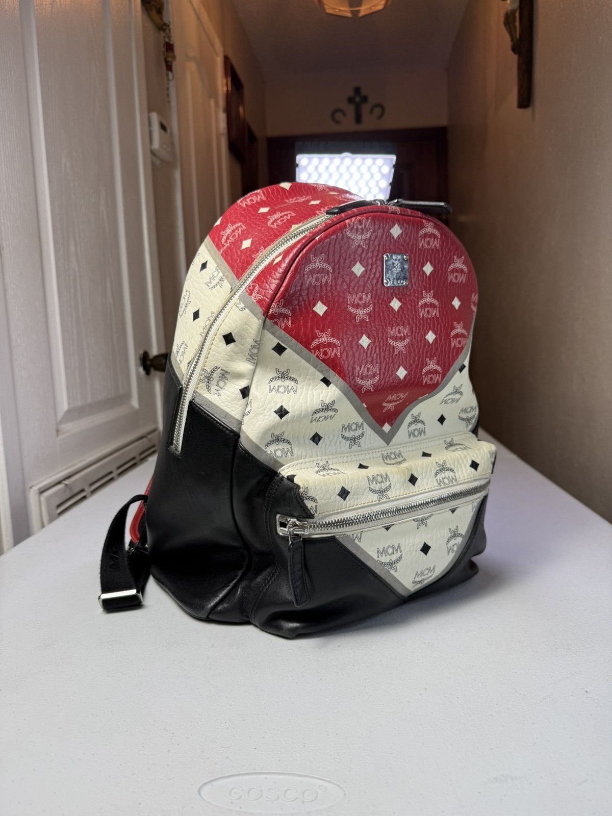 MCM MCM, a 'Logo print' backpack. Lot Size ONE SIZE - 1 Thumbnail