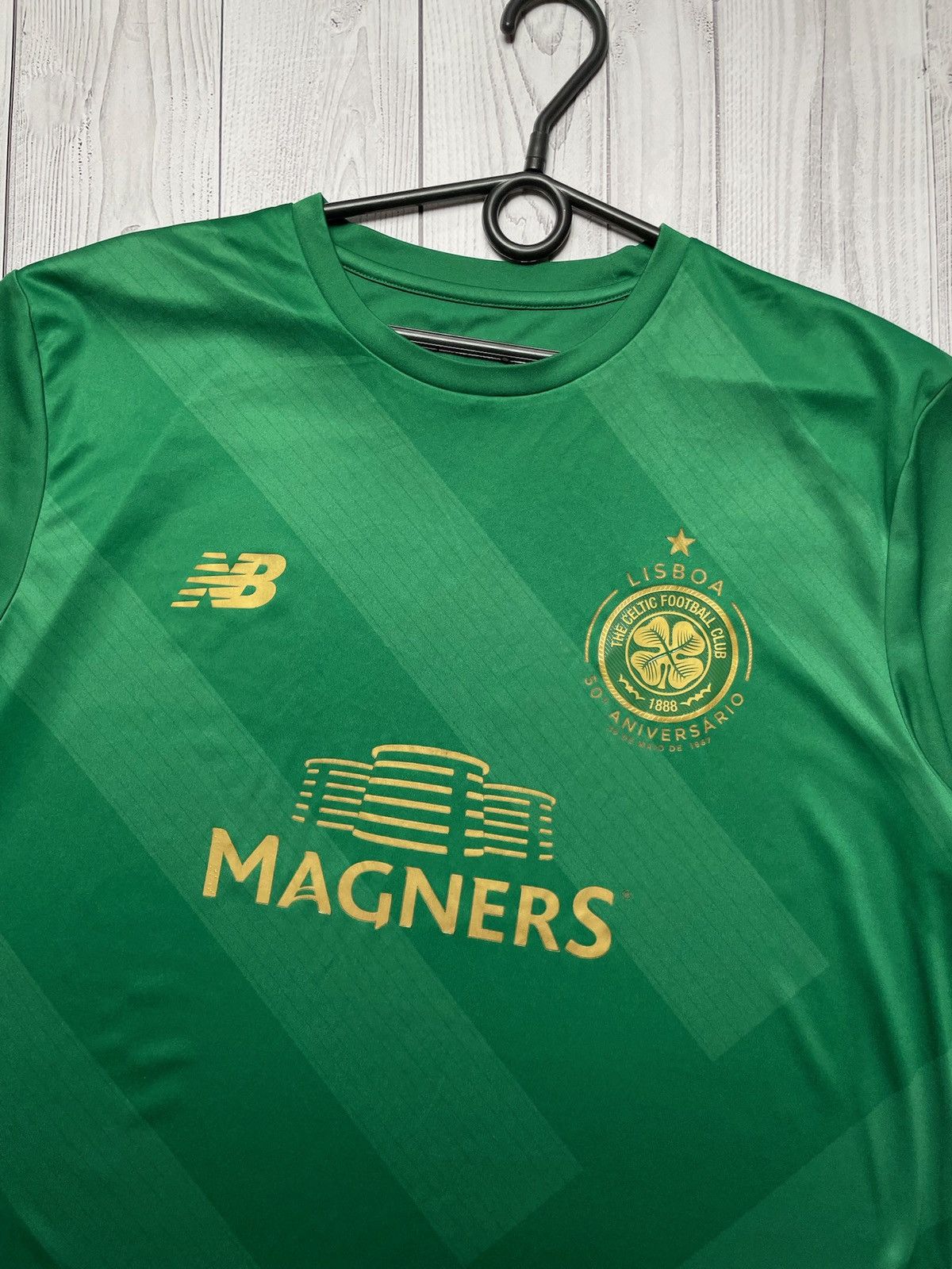 New Balance New balance Celtic vintage soccer jersey size XL Size US XL / EU 56 / 4 - 2 Thumbnail