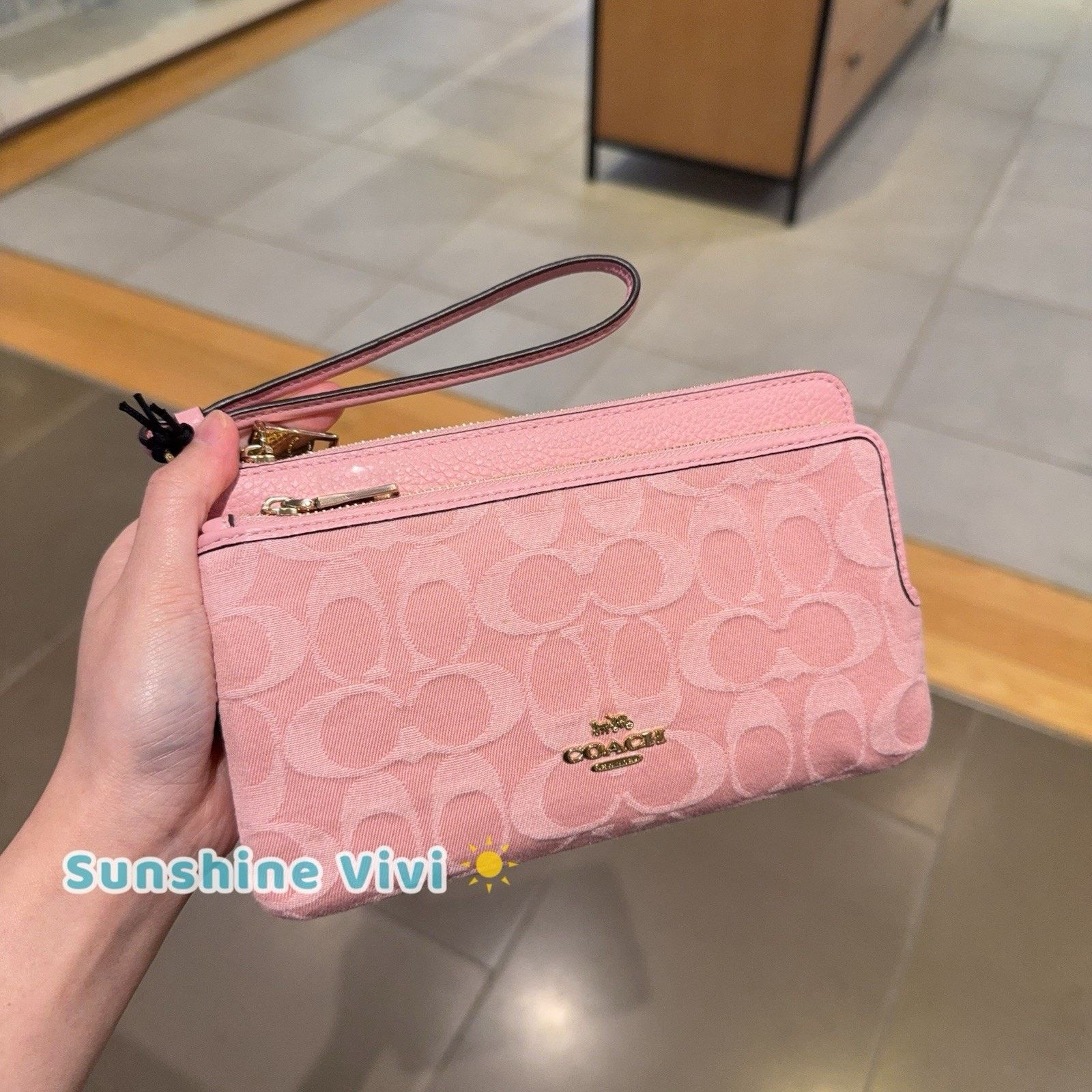 Coach NWT Coach CDN22 Double Zip Wallet Signature Denim Light Pink Size ONE SIZE - 1 Thumbnail