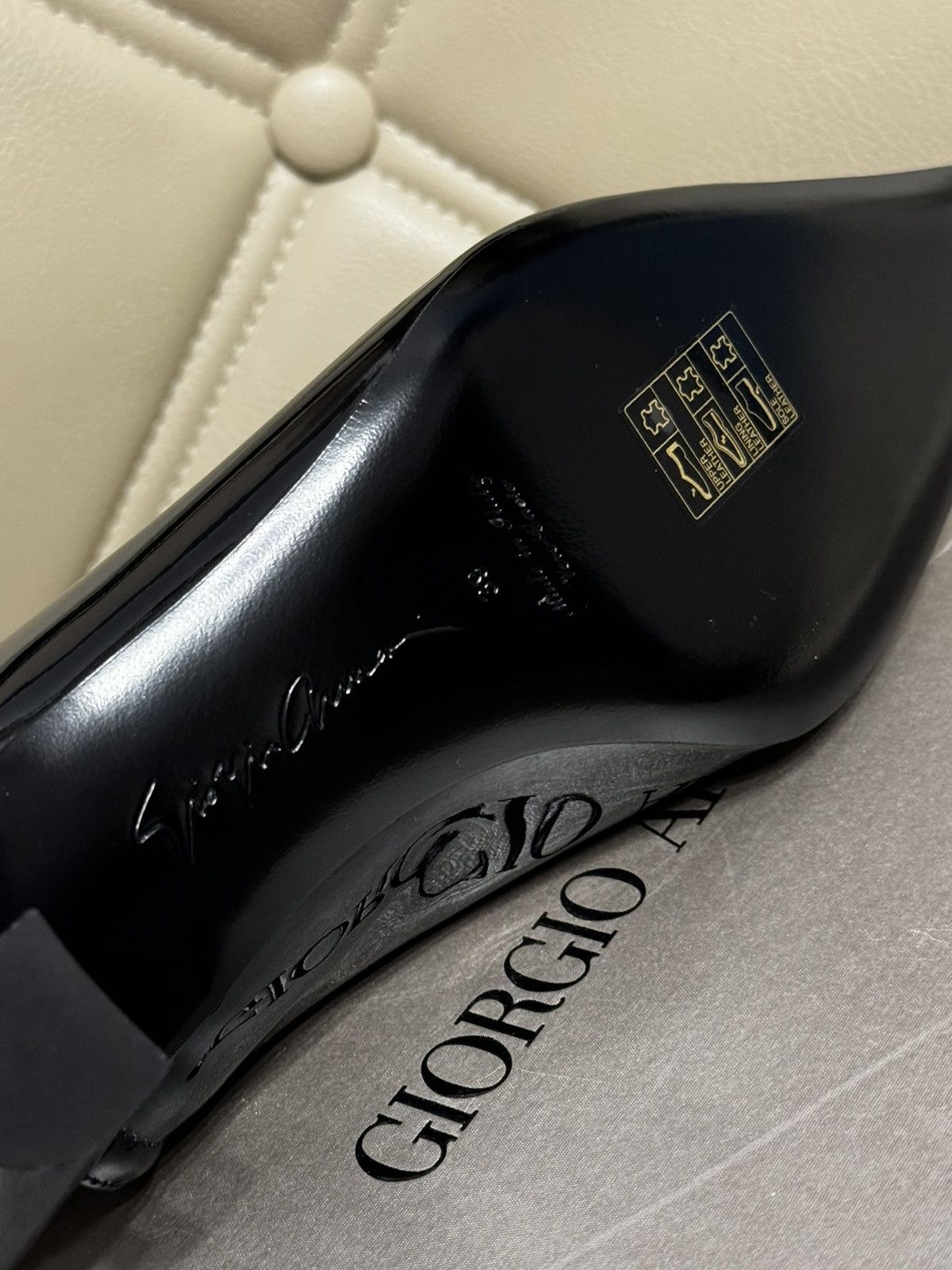 Giorgio Armani GIORGIO ARMANI Leather sandal 39 EU Size US 8.5 / IT 38.5 - 8 Thumbnail