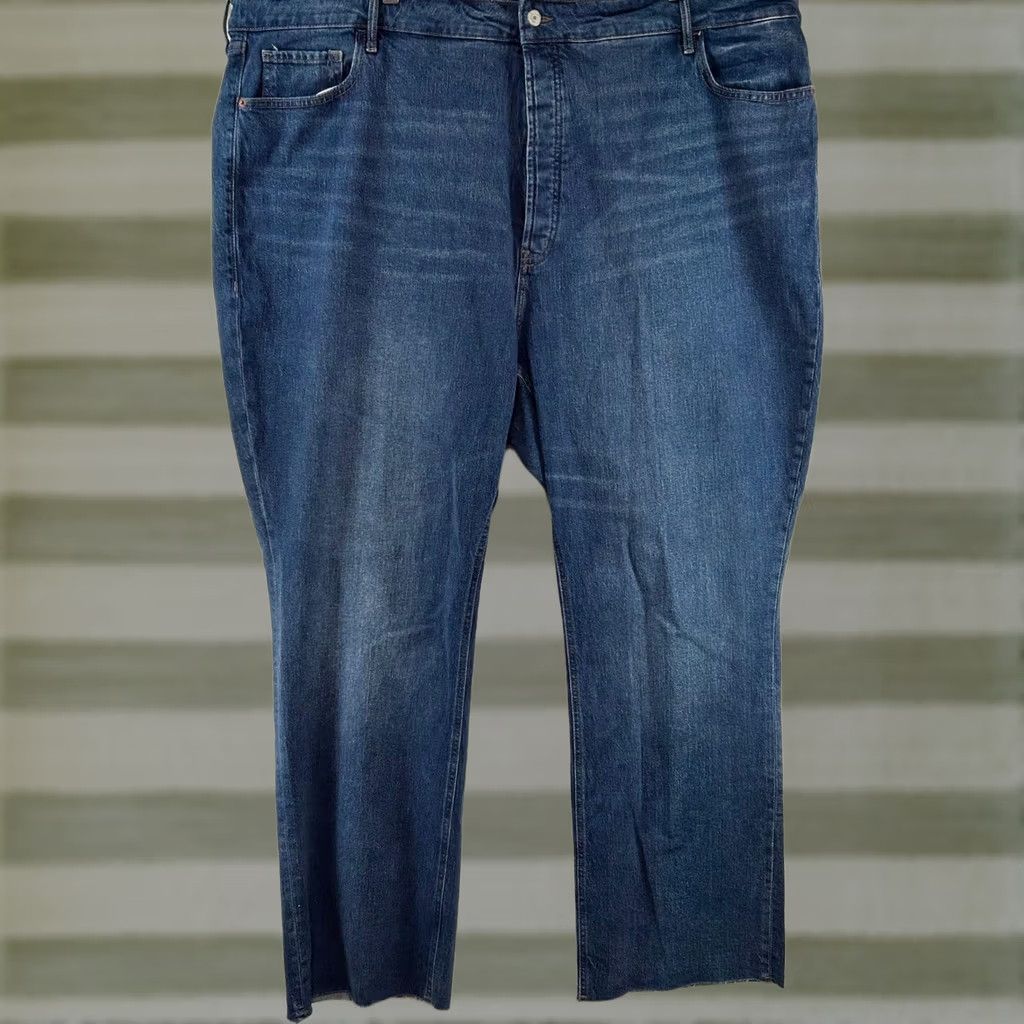 Old Navy Old Navy Jeans Bootcut Women 28W 32.5in Dark Wash Extra High-Rise Kicker Raw Hem Button Fly 5-Pocket Plus Size Denim Slimming Stretch Size 28" / US 6 / IT 42 - 1 Thumbnail