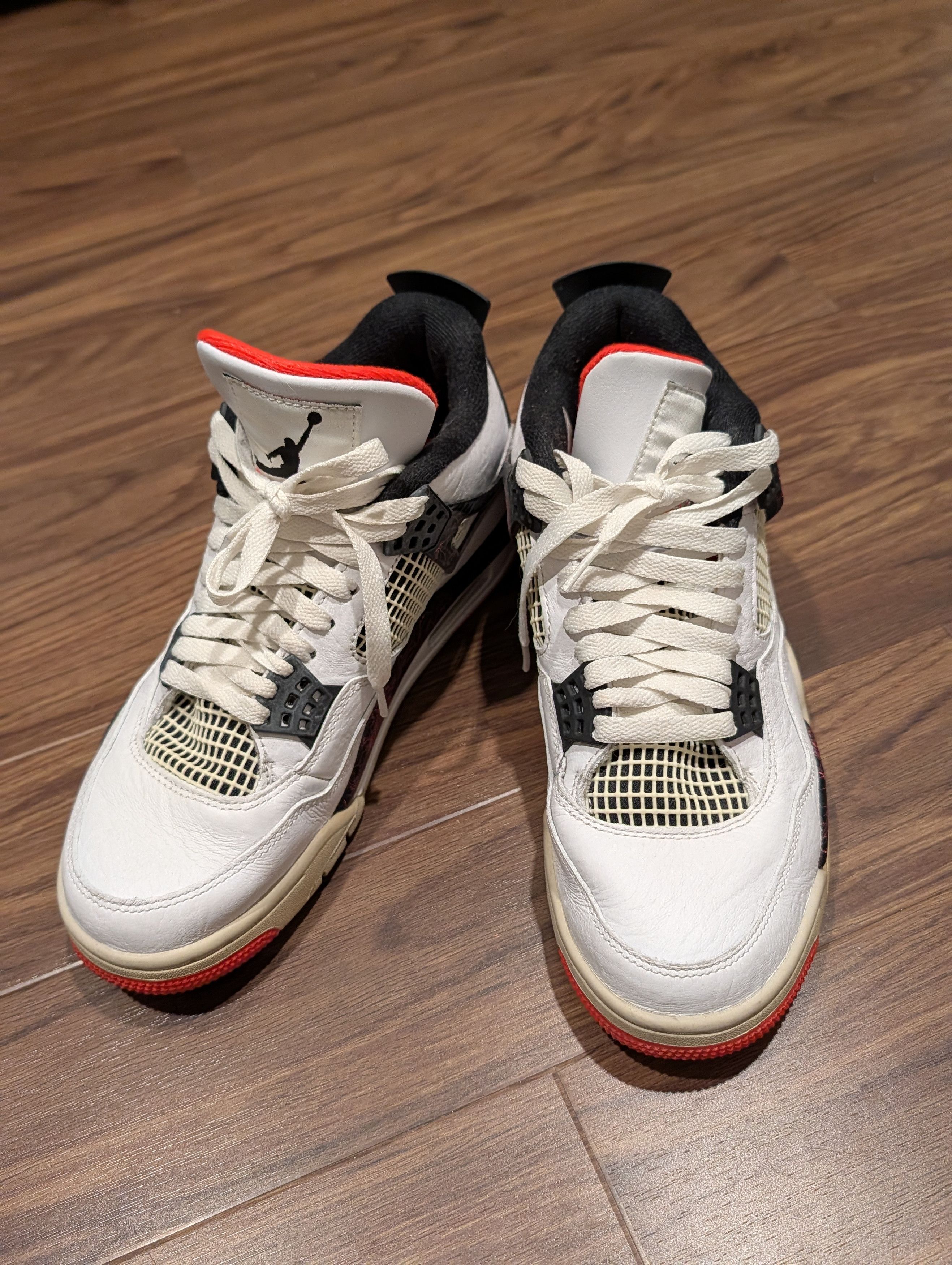 Jordan Brand Air Jordan 4 white and red Size US 8 / EU 41 - 1 Thumbnail