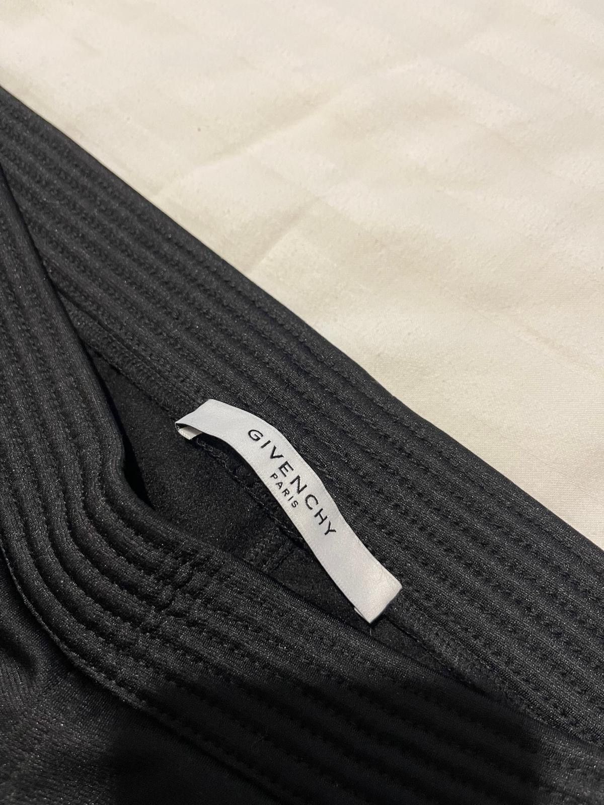 Givenchy Givenchy sweat pants size L Size US 34 / EU 50 - 4 Thumbnail