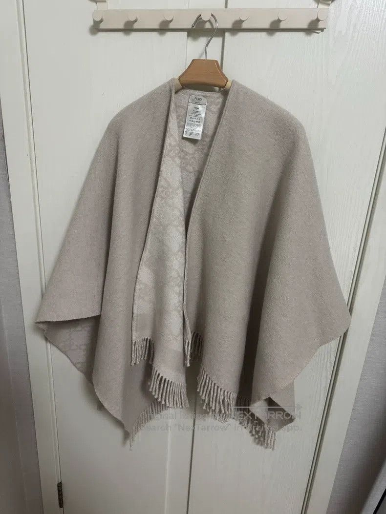 Fendi Fendi size 140*140 cm Women's Wool and Cashmere Pashmina Size ONE SIZE - 1 Thumbnail