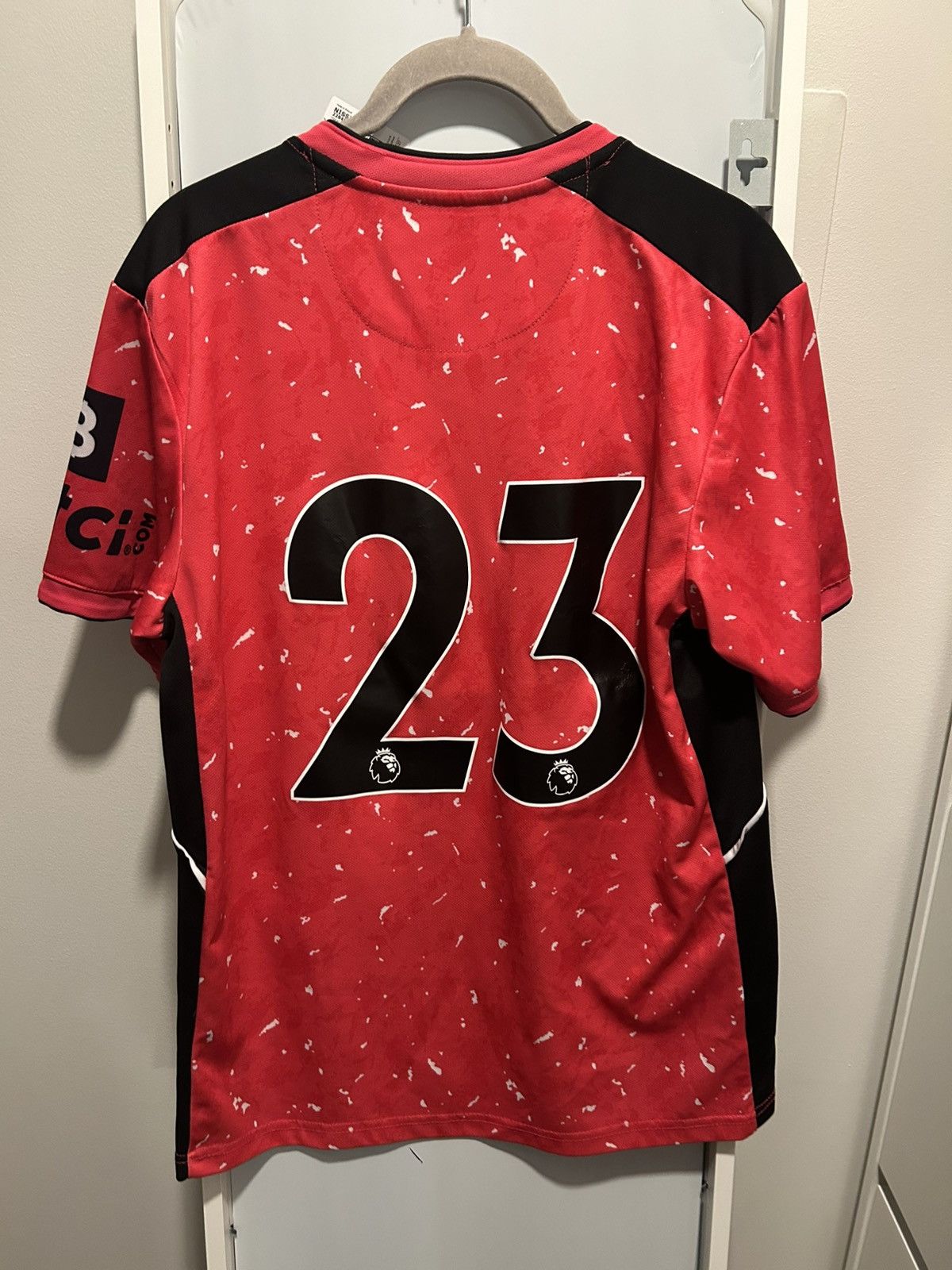 Castore Castore Wolverhampton jersey Size US M / EU 48-50 / 2 - 5 Thumbnail