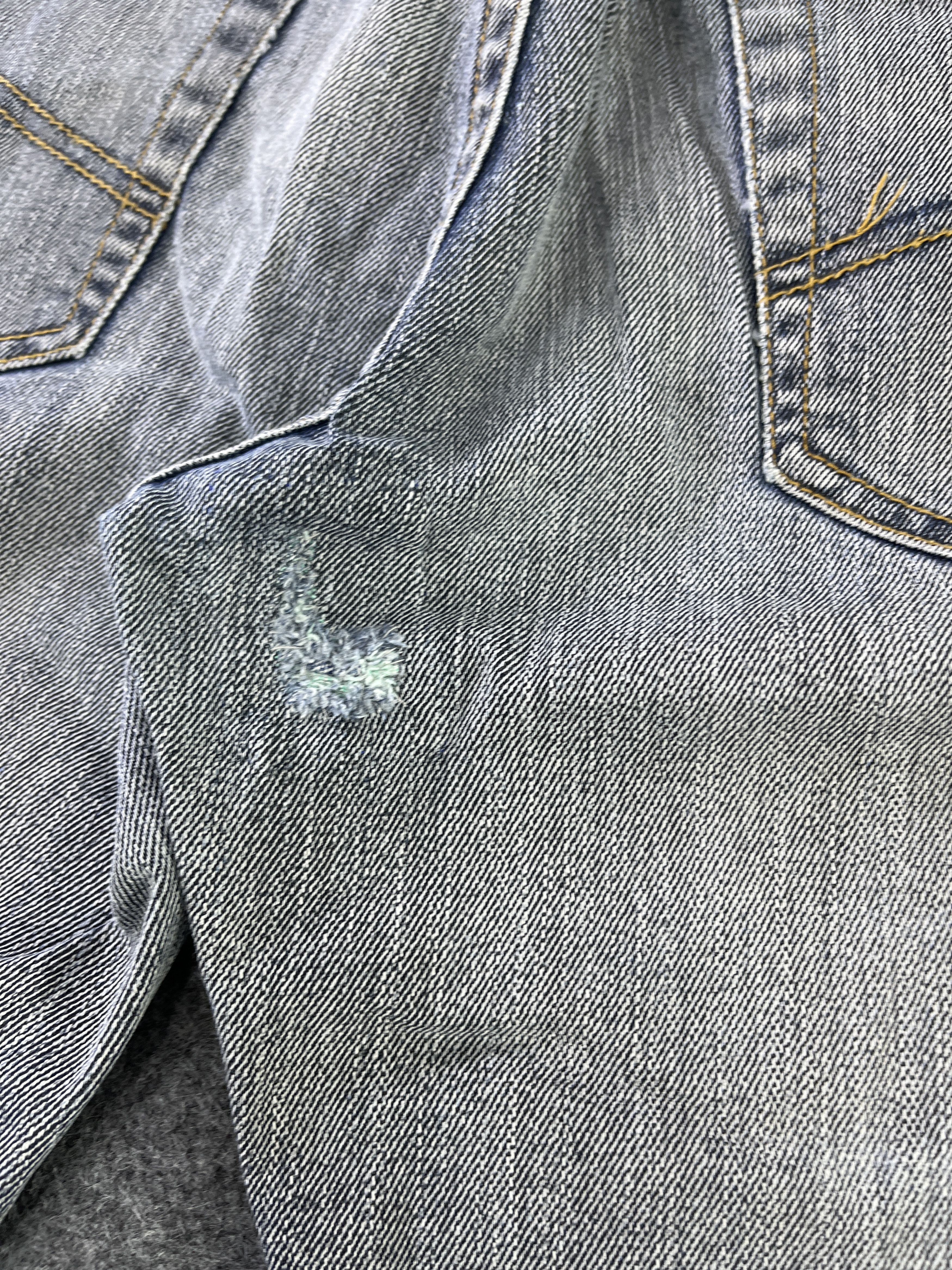 Armani Exchange Armani Exchange Faded Wash Jeans - J949 Size US 33 - 11 Thumbnail