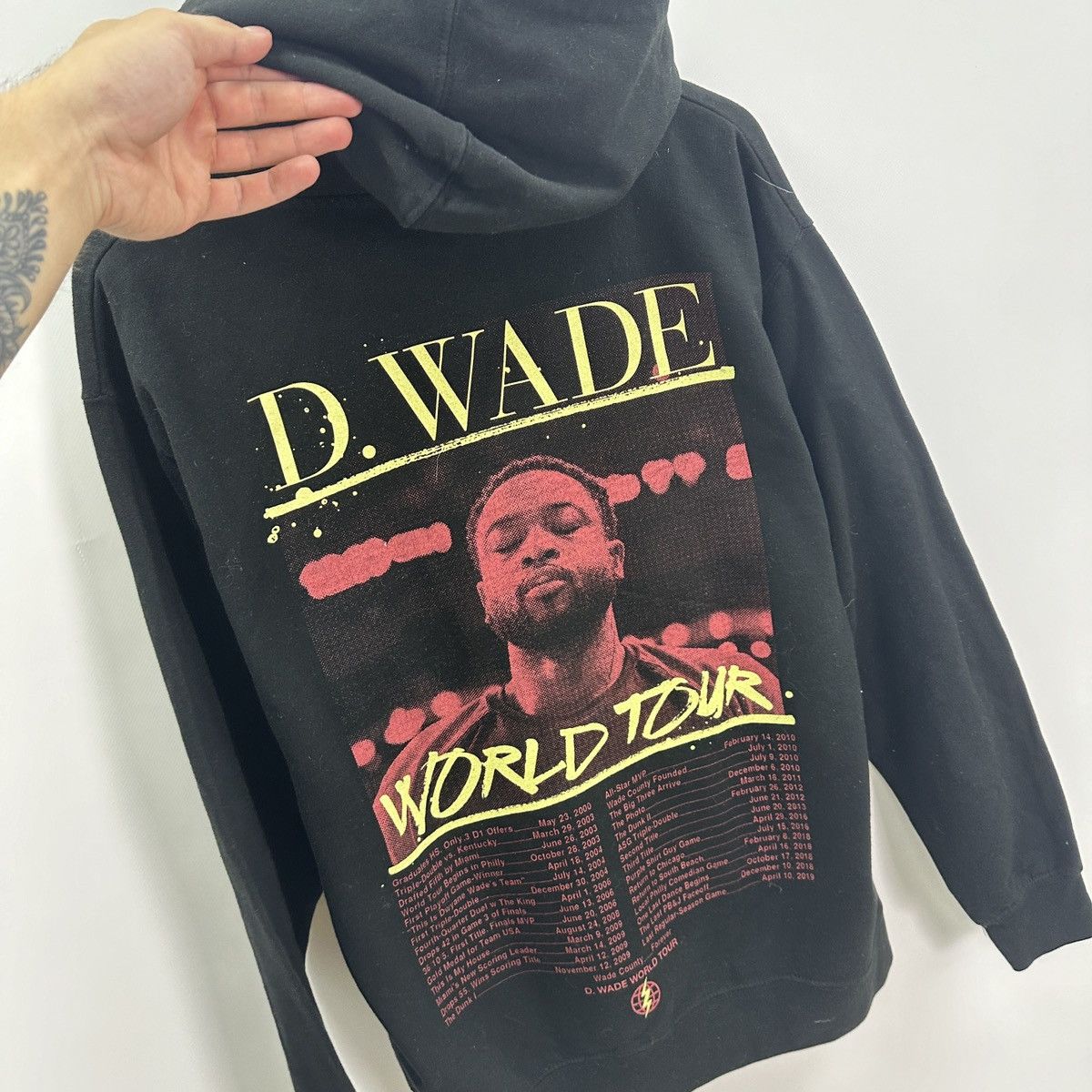 NBA Dwyane Wade World Tour Hoodie NBA Basketball hype y2k rare Size US M / EU 48-50 / 2 - 7 Thumbnail
