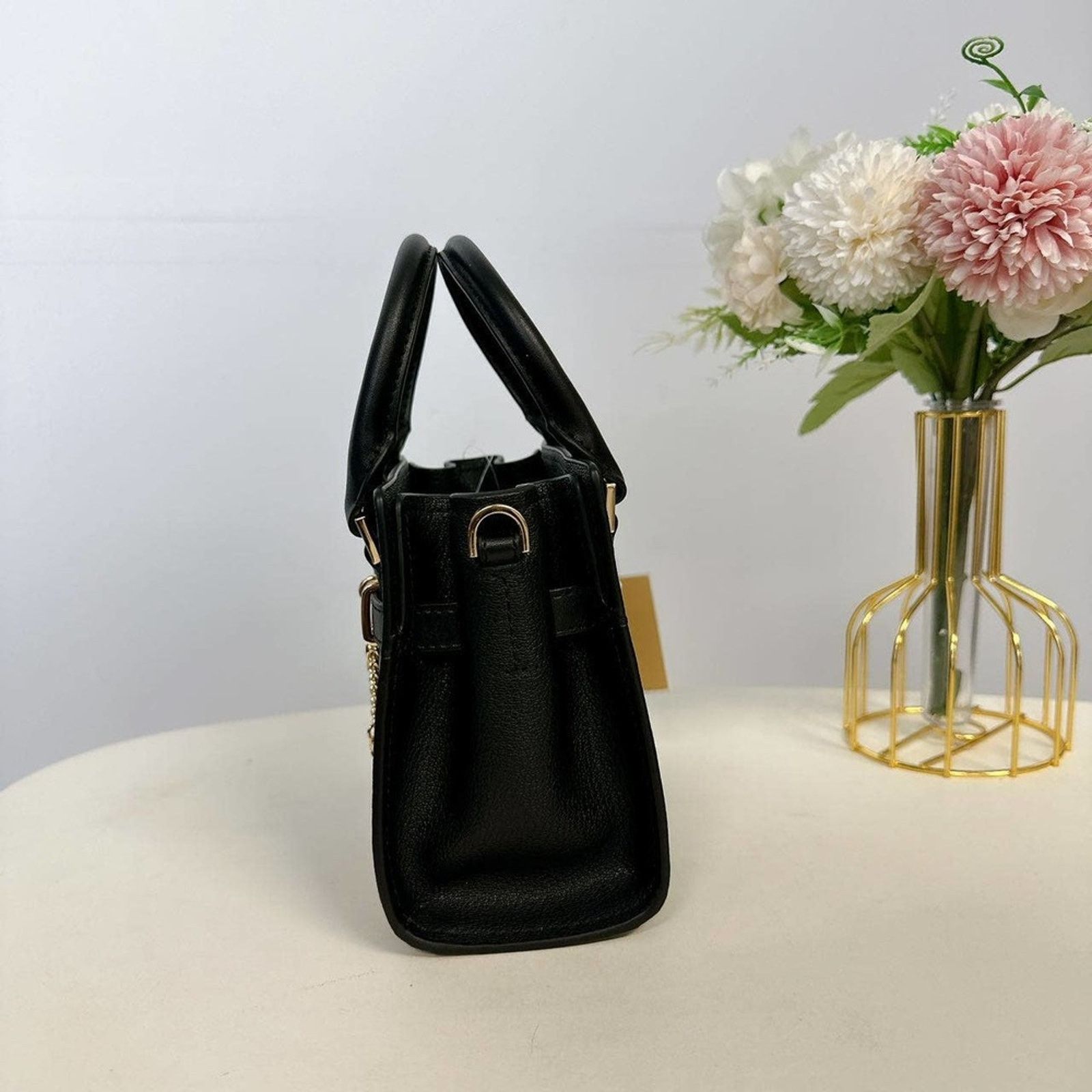 Michael Kors Michael Kors 35H3GHMC0L Hamilton XS Xbody Leather BLACK Size ONE SIZE - 4 Thumbnail