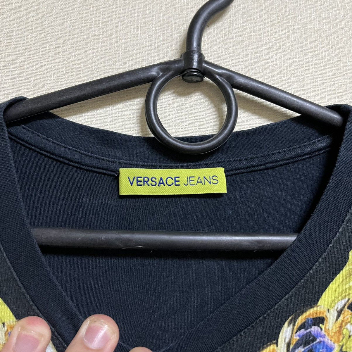 Versace Vintage Versace T-shirt Size US S / EU 44-46 / 1 - 7 Thumbnail