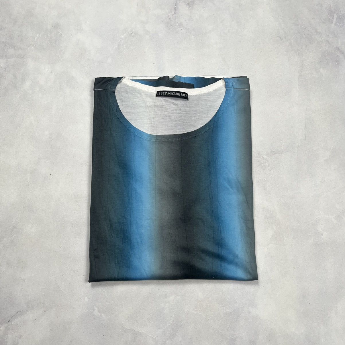 Issey Miyake Issey Miyake Men Galaxy T-Shirt Size US XL / EU 56 / 4 - 11 Thumbnail
