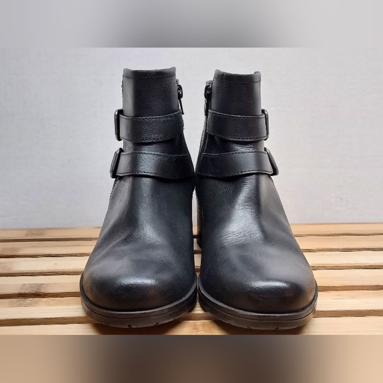 Clarks Clarks Womens | Black | Hollis Buckle Ankle Boots Size 9.5 Size US 9.5 / IT 39.5 - 5 Thumbnail