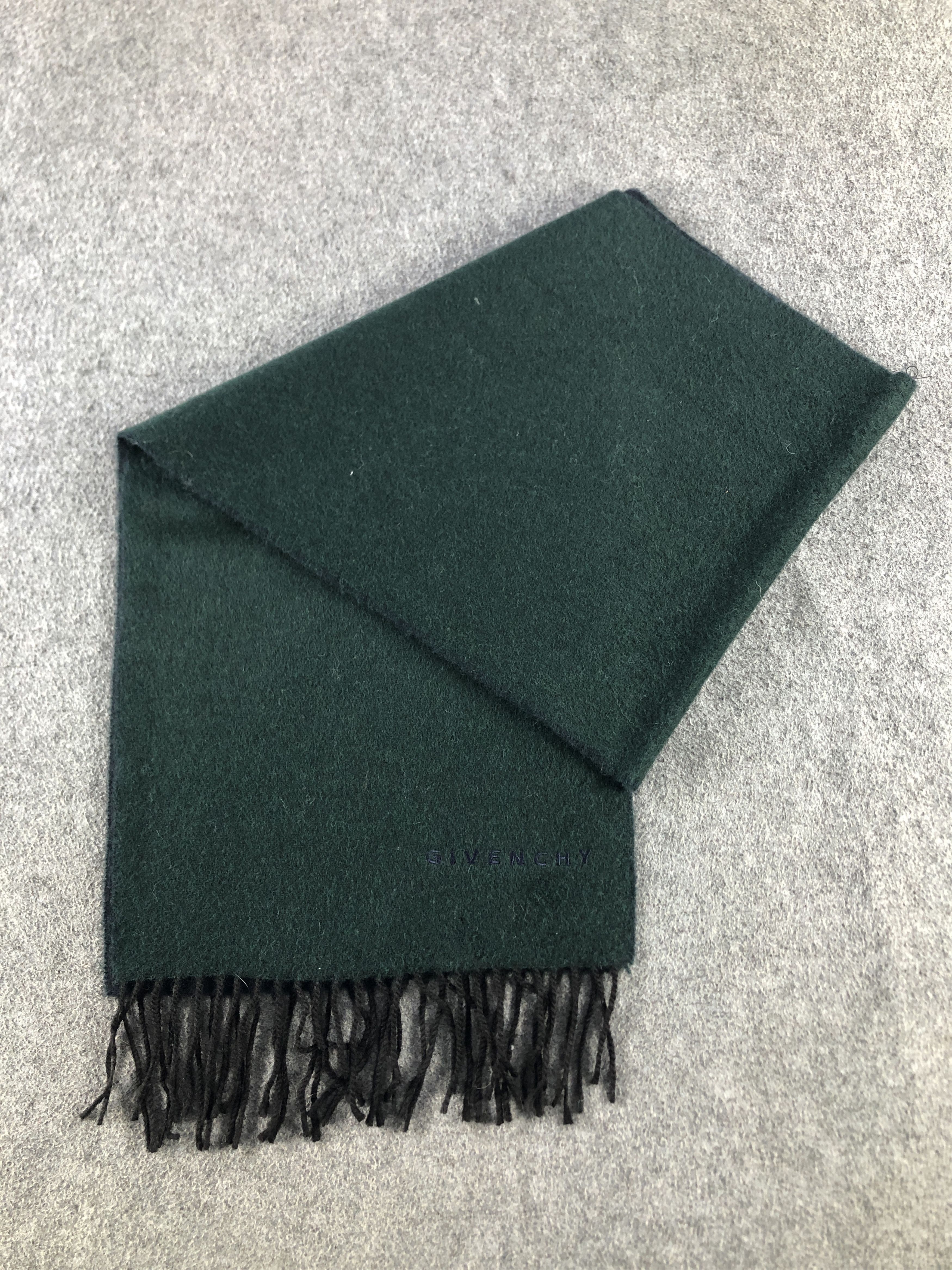 Givenchy Givenchy Scarf / Muffler / Neckwear P915 Size ONE SIZE - 8 Thumbnail