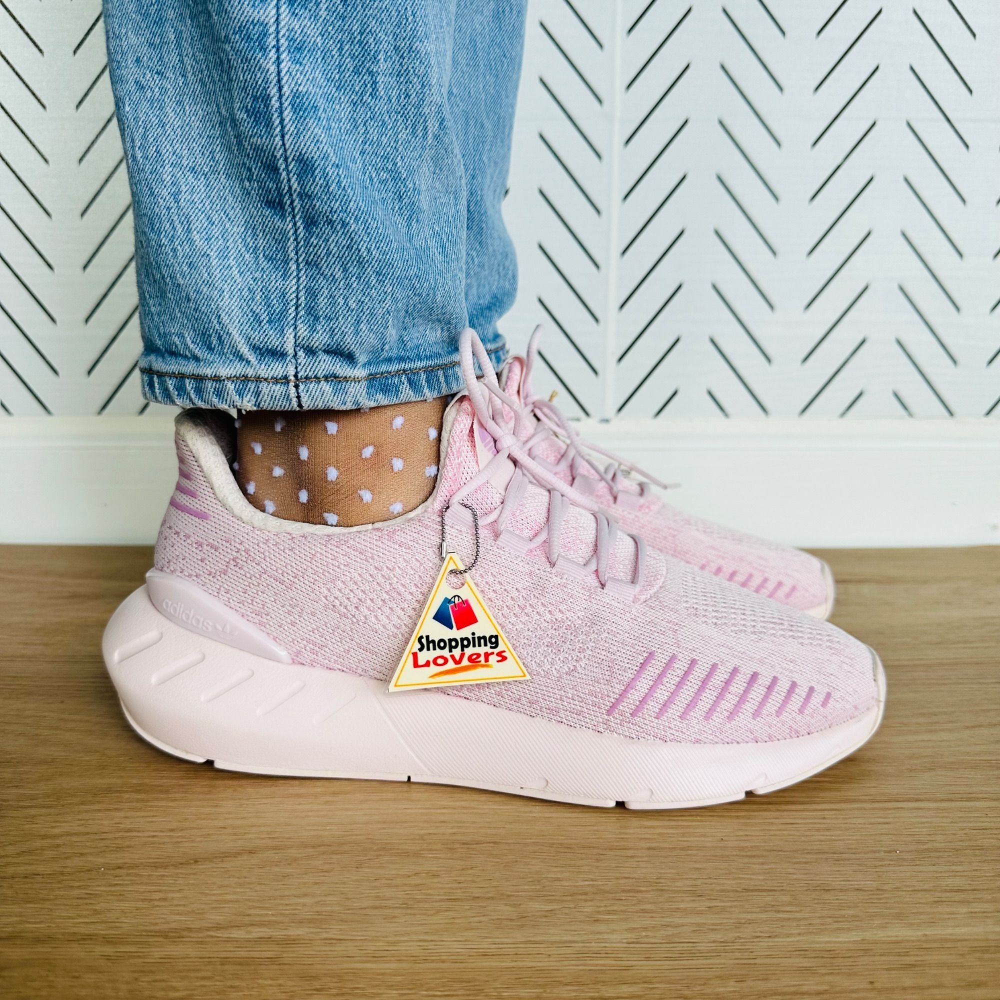 Adidas ❤️Adidas Women Comfy Shoes Sz 8 Originals Swift Run 22 Decon Size US 8 / IT 38 - 3 Thumbnail