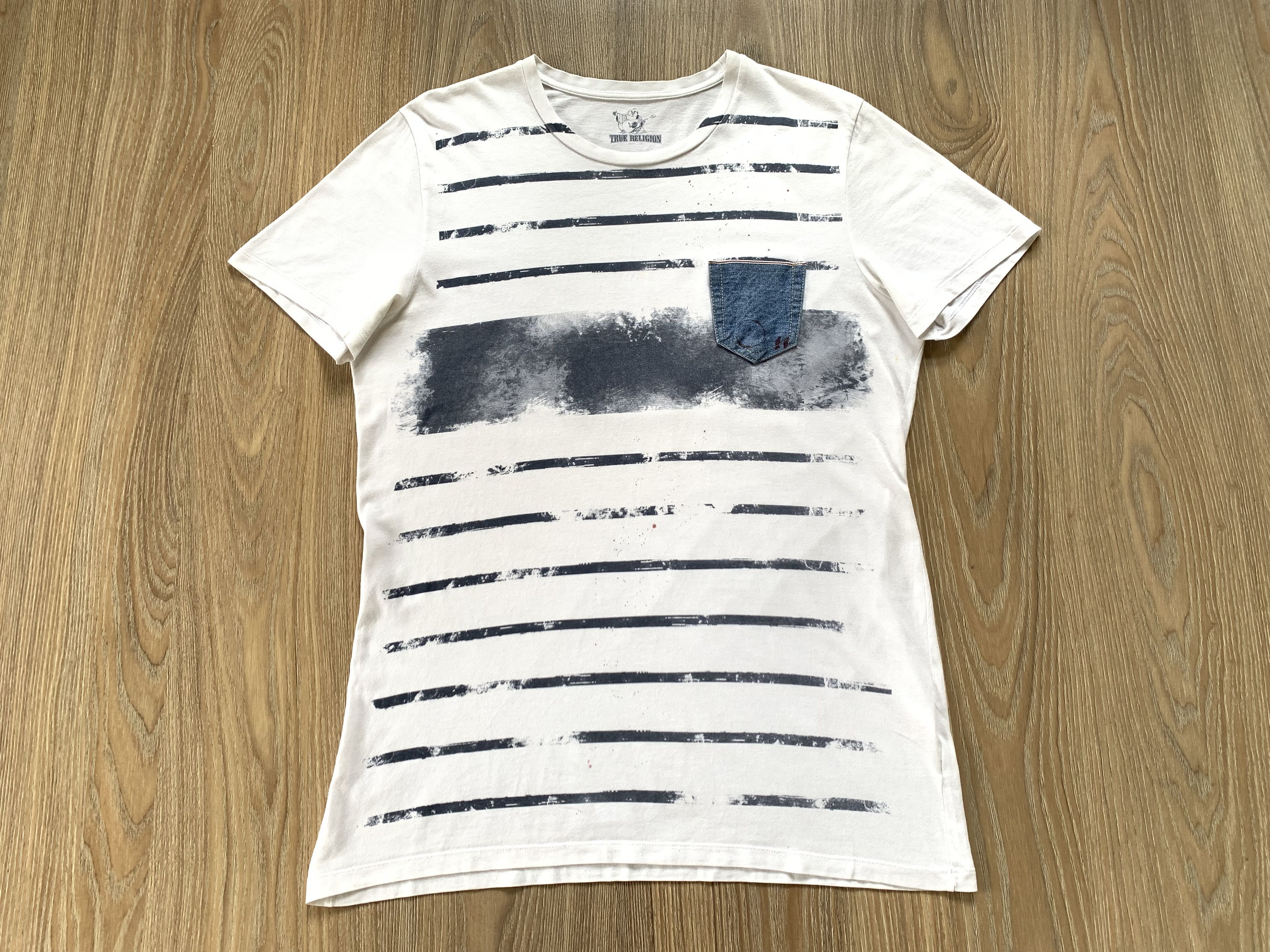 Japanese Brand True Religion White Strie Pocket Printed T Shirt Size US S / EU 44-46 / 1 - 2 Thumbnail