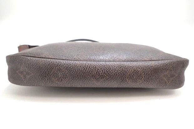 Louis Vuitton Louis Vuitton Pochette Accessory Pouch Monogram M51980 Size ONE SIZE - 3 Thumbnail
