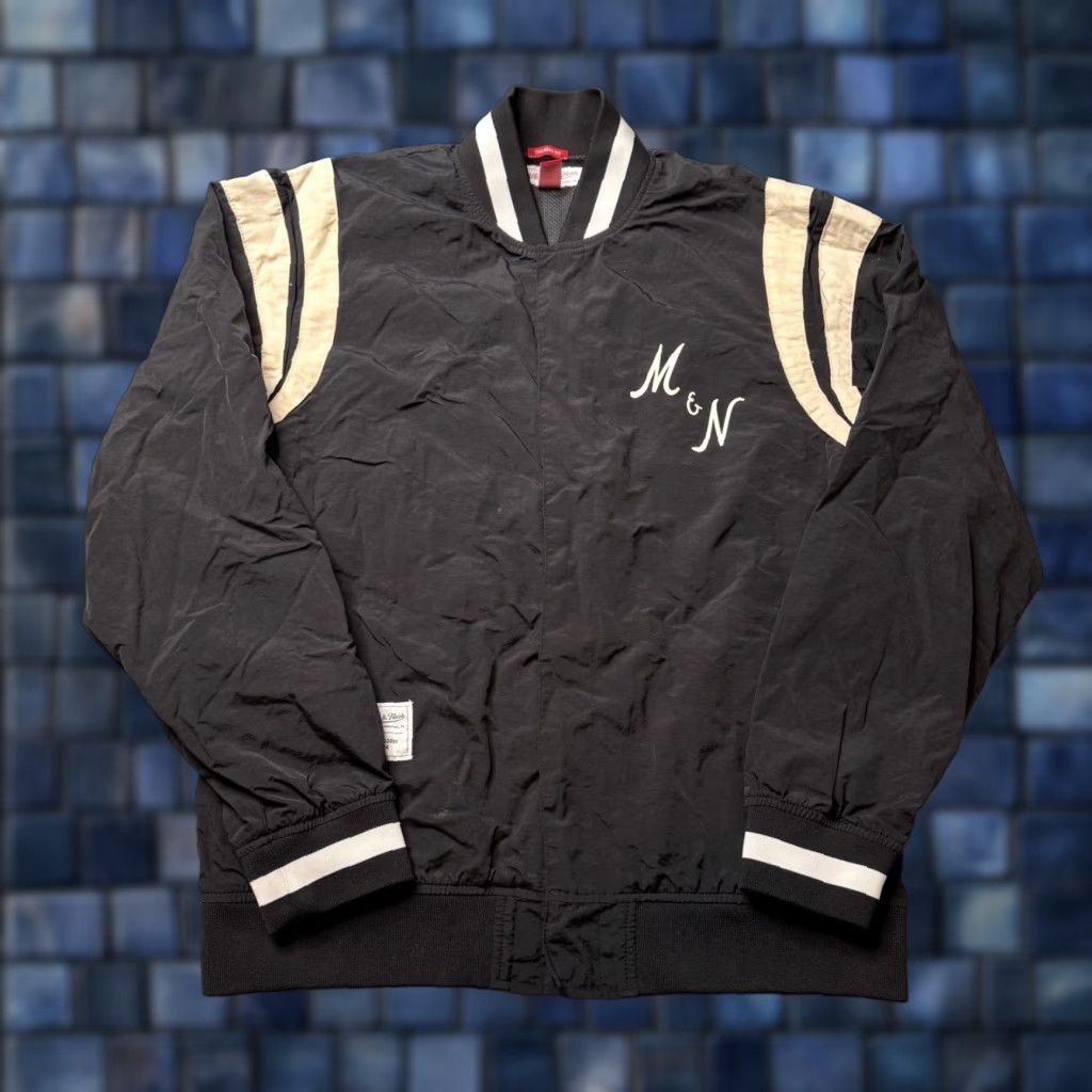 Mitchell & Ness Bomber Jacket Mens Large Black Coat Quilted Insulated Sports