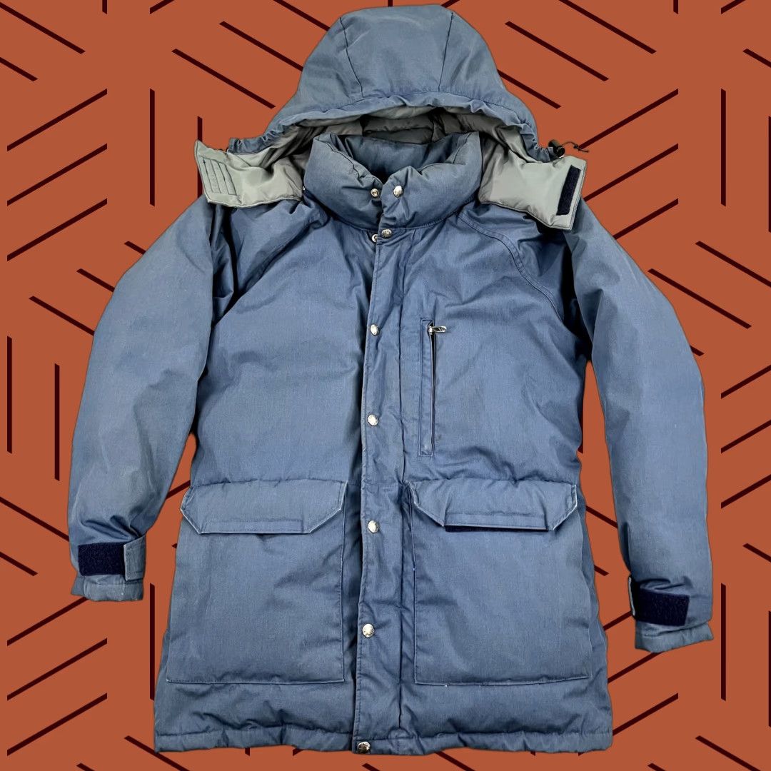 The North Face VINTAGE The North Face Jacket Mens Medium Blue Hooded Goose Down Puffer Coat USA Size US L / EU 52-54 / 3 - 1 Thumbnail