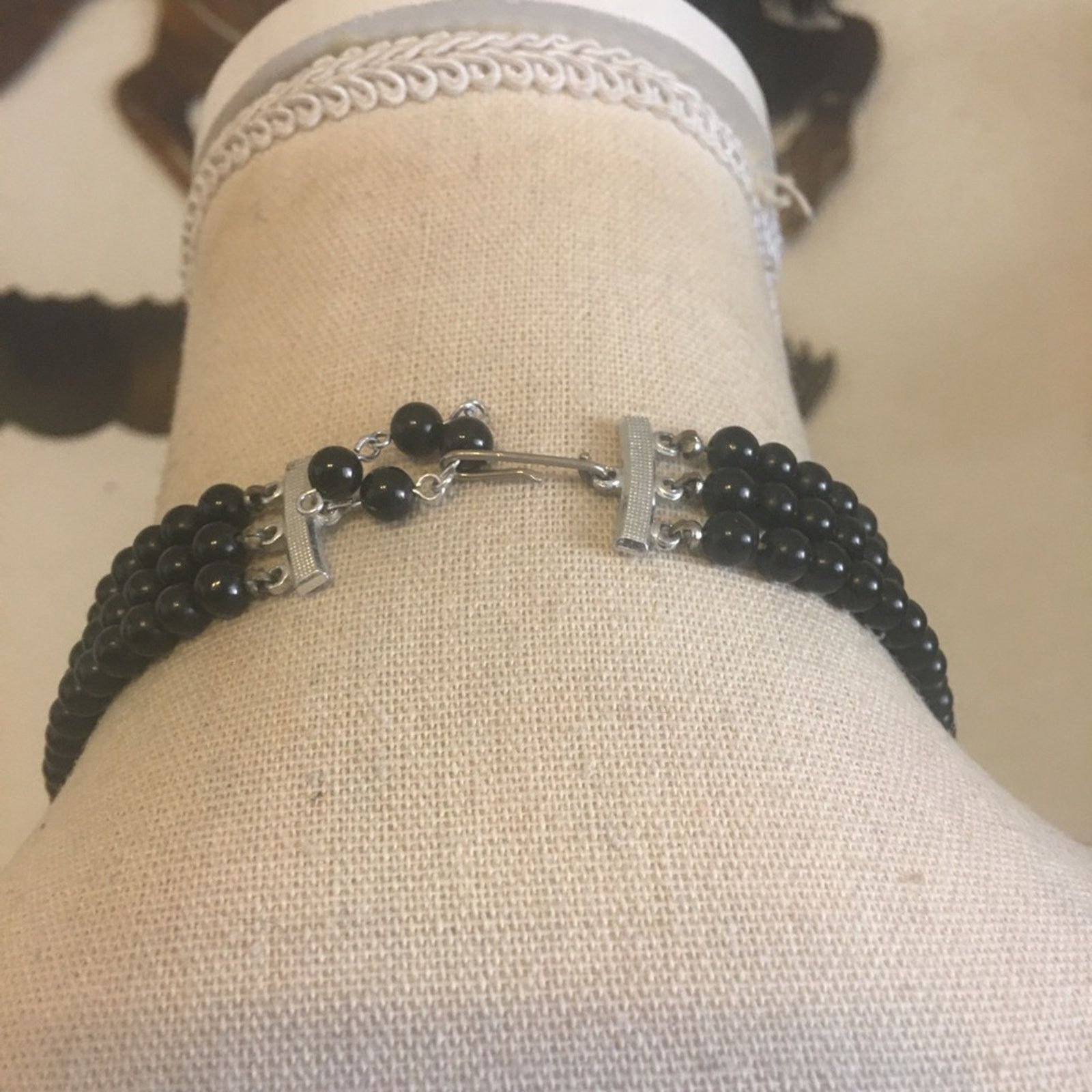 Vintage Vintage 50s triple strand bead choker necklace Size ONE SIZE - 4 Thumbnail