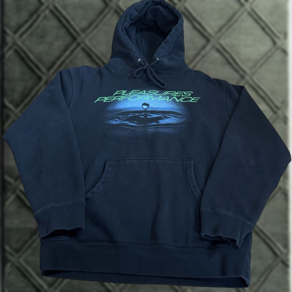 Pleasures Pleasures Hoodie Sweatshirt Black Size S Adult Men Pullover Angel Graphic Size US S / EU 44-46 / 1 - 1 Thumbnail