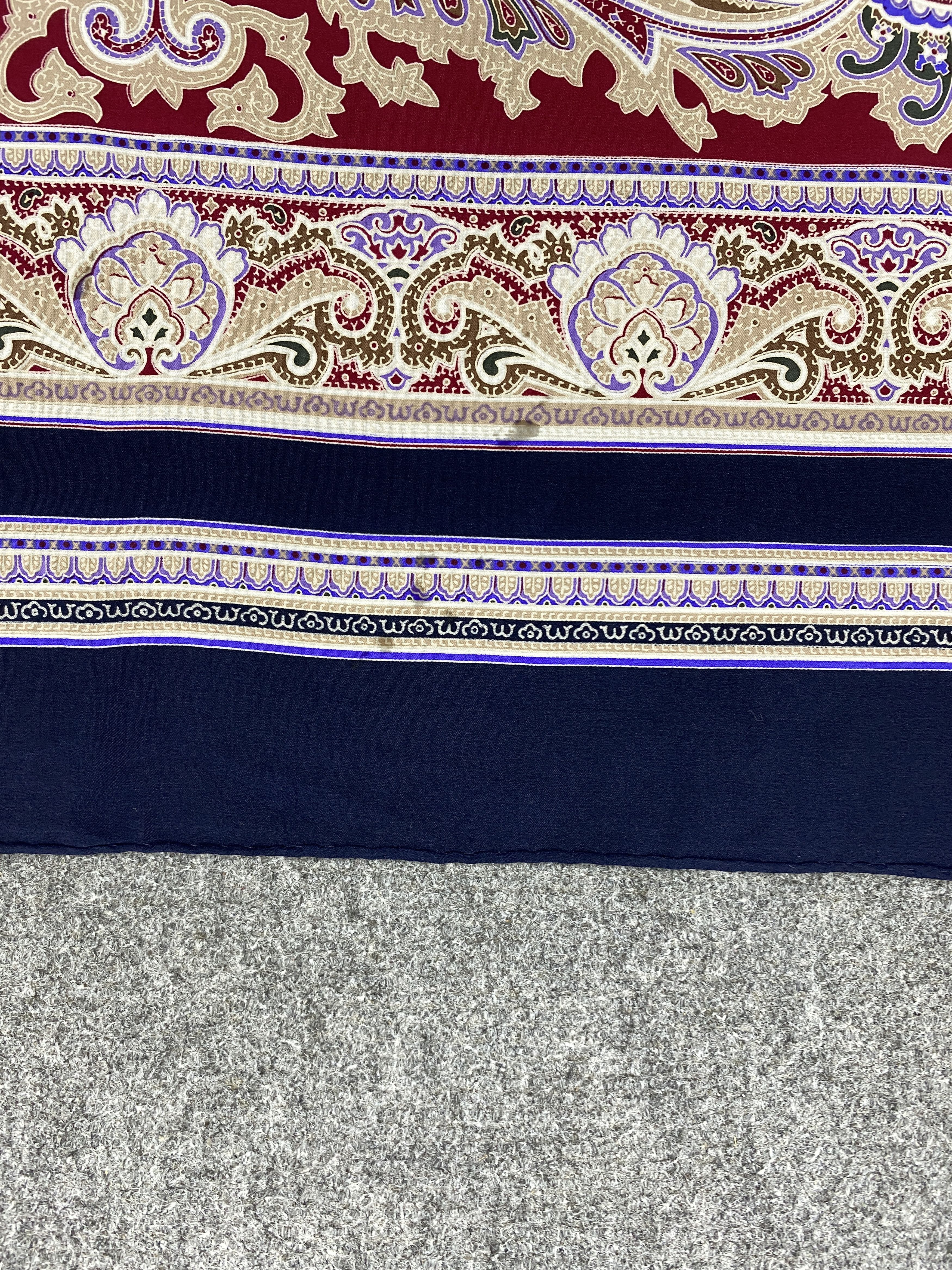 Vintage × Yves Saint Laurent Vintage Yves Saint Laurent Silk Scarf SN0009 Size ONE SIZE - 5 Thumbnail